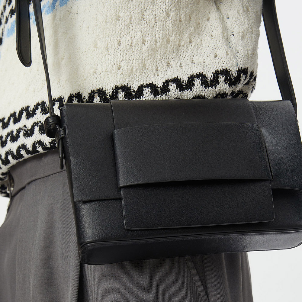 男生包包 女包 真皮包包 真皮斜背包 情侶包 牛皮 隨身小包 斜背小包 小方包 豆腐包 編織包 禮物 送禮 禮品 018