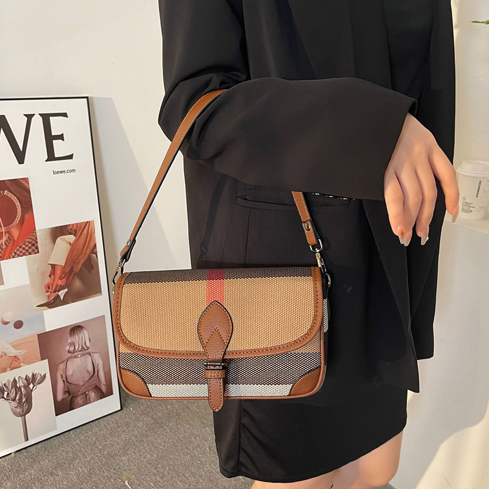 女生包包 菱格紋包 名牌包包 腋下包 馬鞍包 小方包 側背包女生 帆布側背包 帆布腋下包 斜背包女小方包 女包包 436