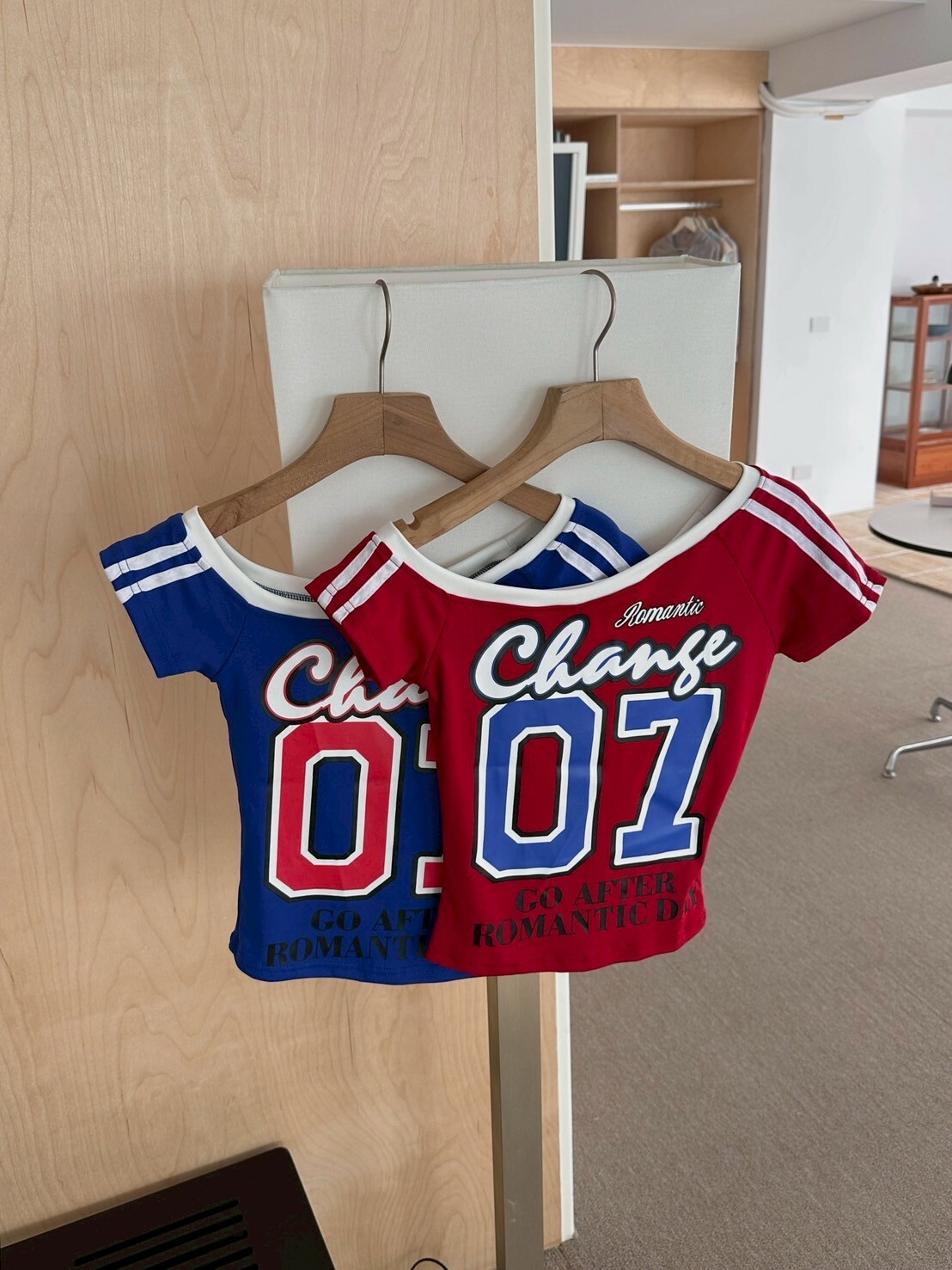 Bikercore🏎️美式斜肩滾邊印花短袖2colors