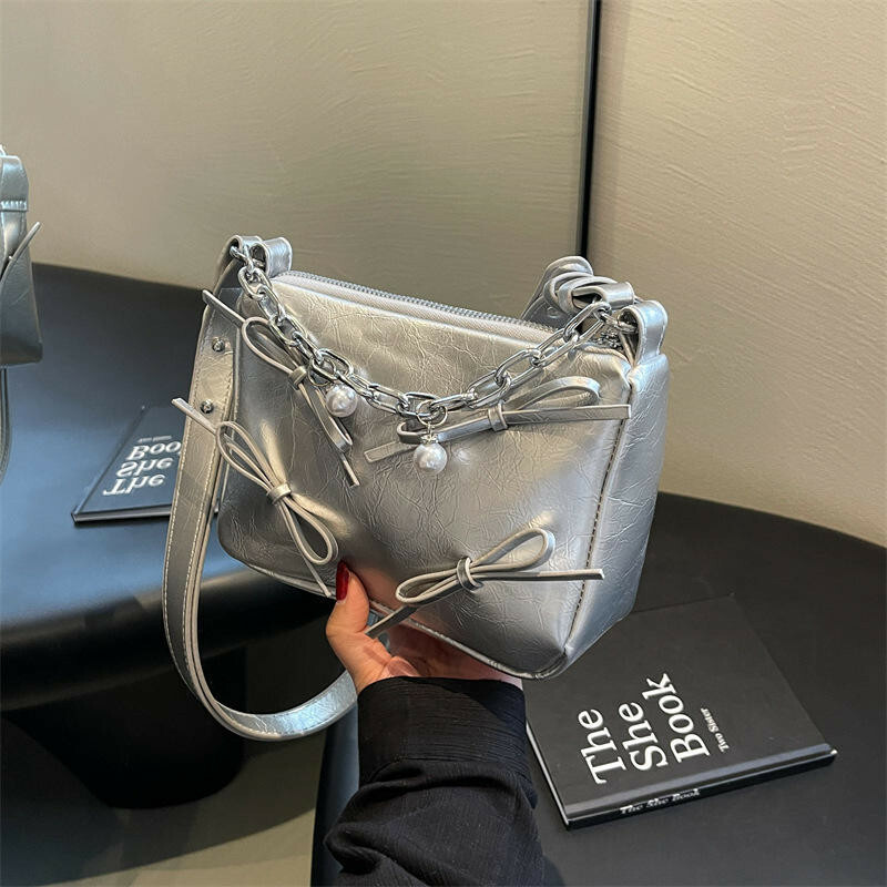 包包 斜背包 肩背包 托特包 個性包包 斜背托特包 斜背流浪包 蝴蝶結包包 銀色包包 小方包 韓國包包 女生禮物 692