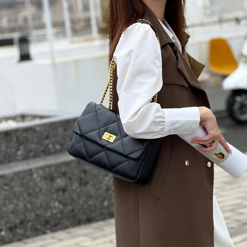 包包 肩背包 斜背包 真皮包包 菱格包包 小香風包包 奶茶色包包 韓國包包 鏈條包包 真皮斜背包 送閨蜜 禮物 153