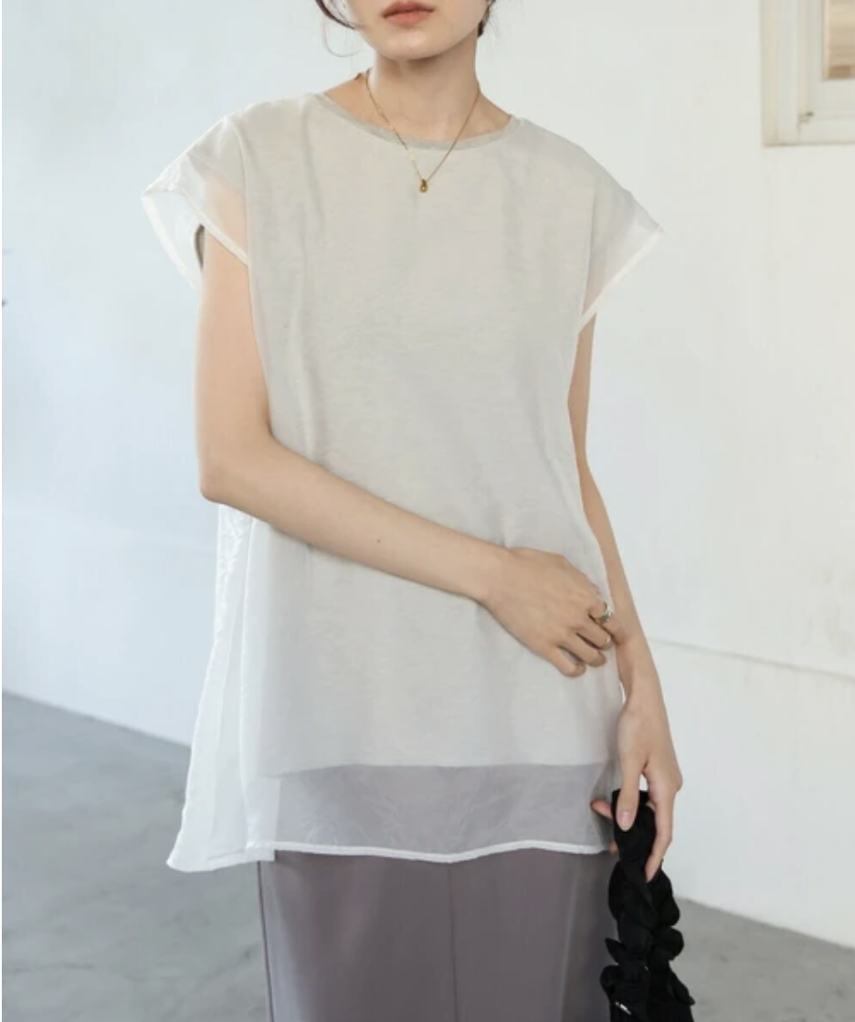 {Special Price} 熱門透視紗質層疊設計無袖上衣（兩色入）【日本直送】