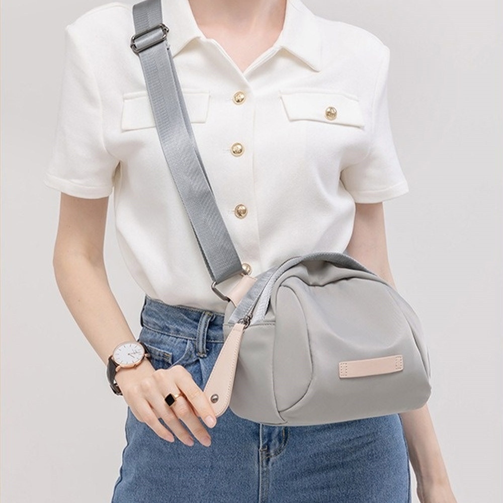 包包女 斜背包 尼龍斜背包 防水側背包 大容量包包 貝殼包 尼龍貝殼包 日系包包 休閒包包 黑色包包 女生禮物 590