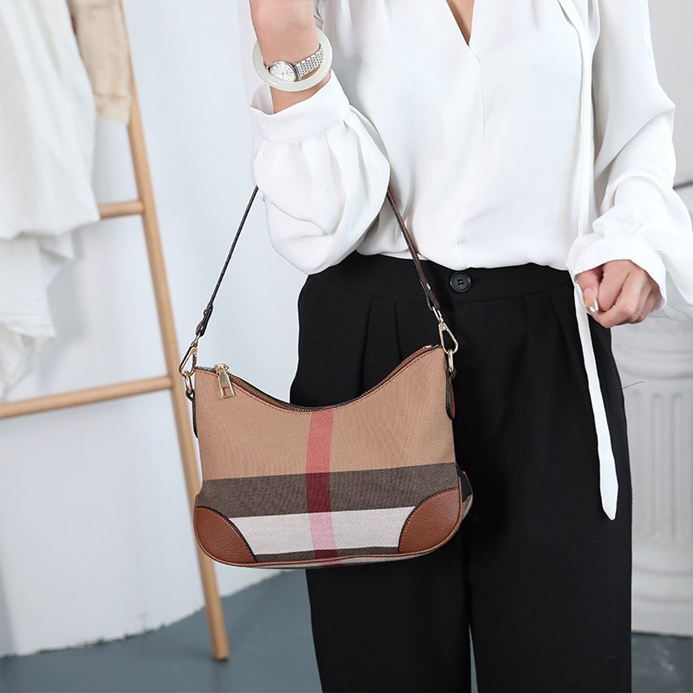 包包 斜背包 小包包 側背包 帆布包 單肩包 格子包包 腋下包 歐美包包 名牌包包 真皮包包 復古包包 女生禮物 572