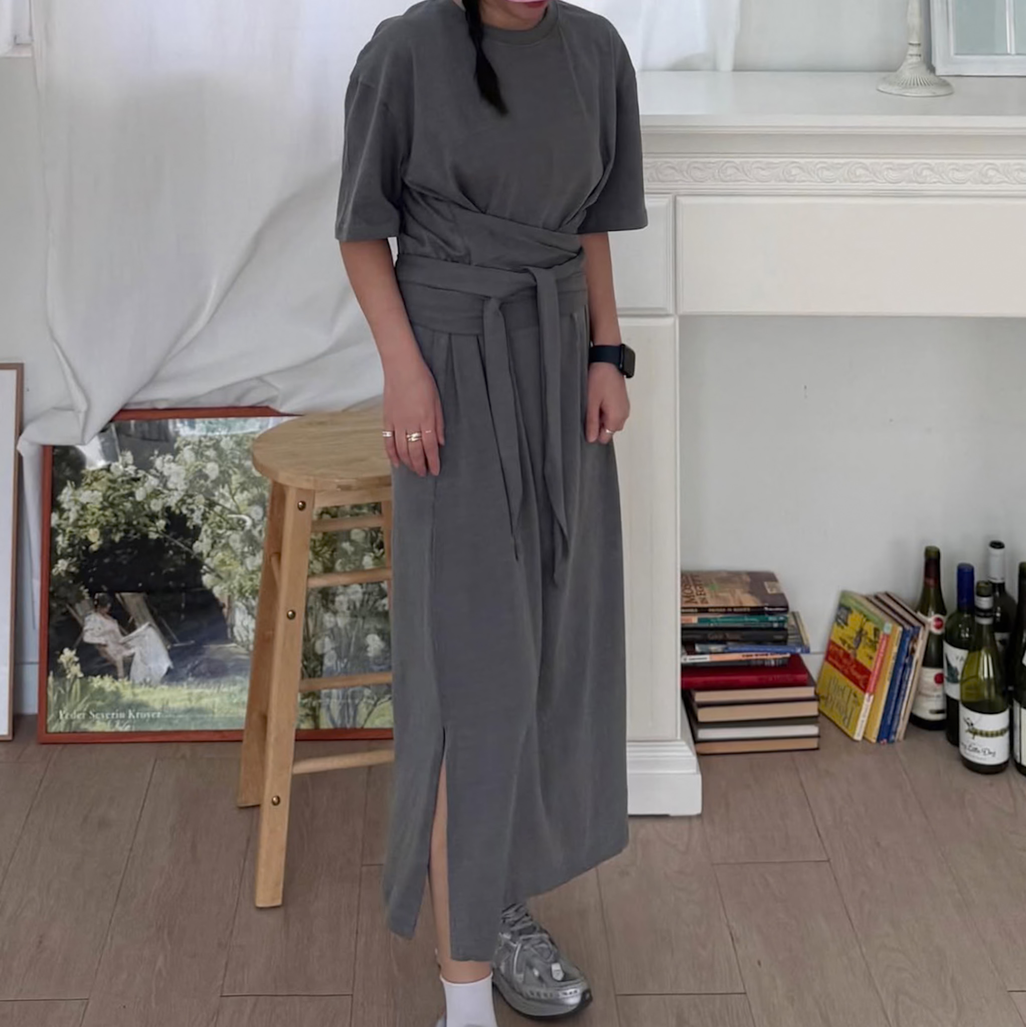 腰間綁帶雙側開衩連身裙(灰黑)