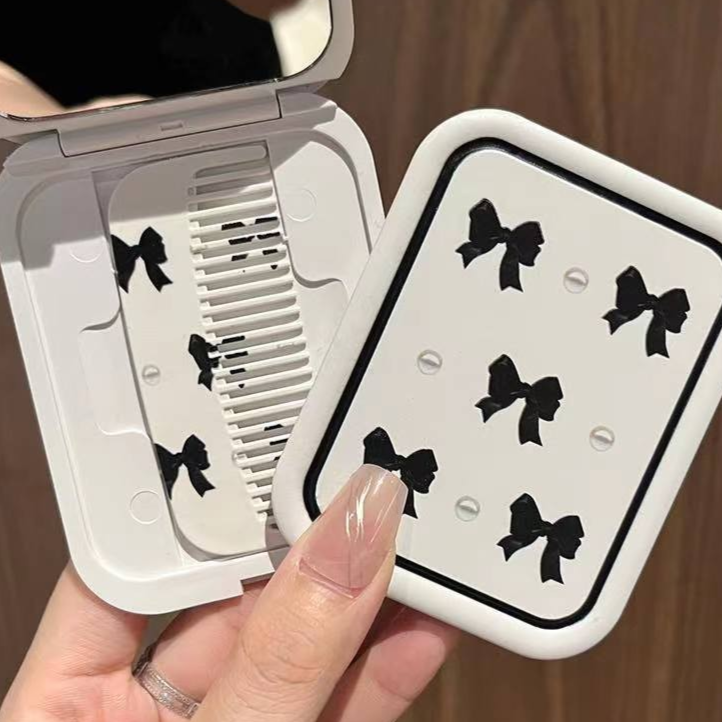 Girly Bow Flip Cover 2-in-1 Comb & Makeup Mirror