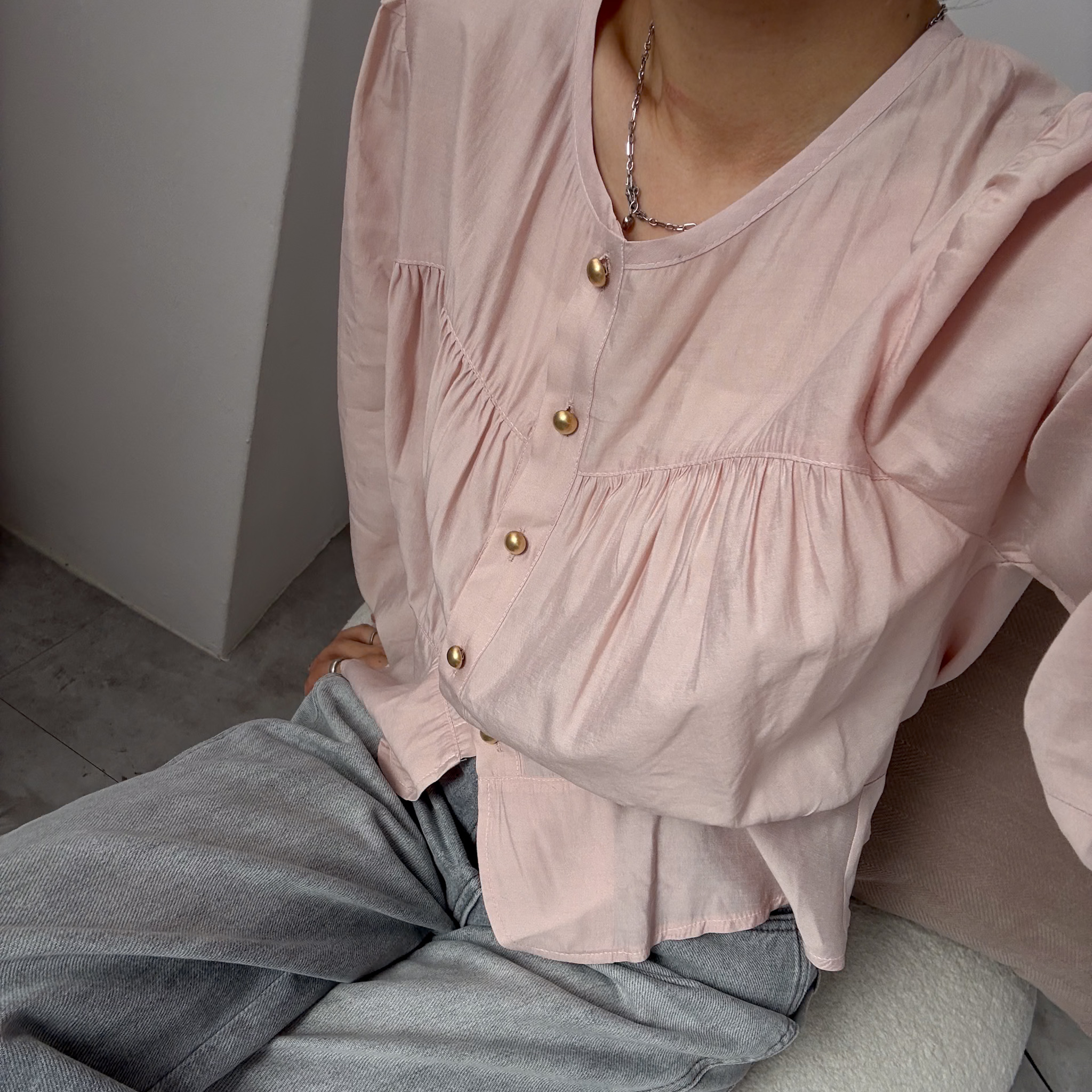 淡金釦光澤衫(白/粉/黑)