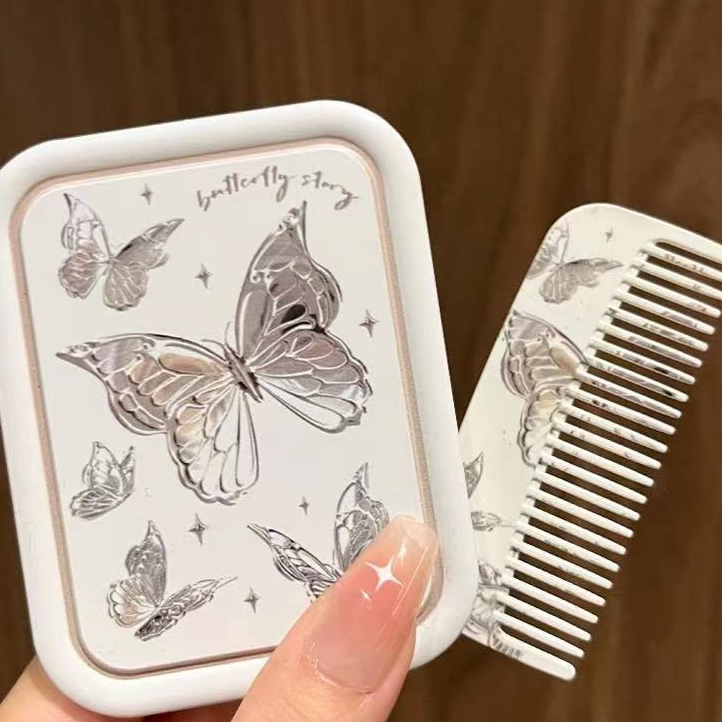 Dreamy Butterfly Flip Cover 2-in-1 Comb & Makeup Mirror