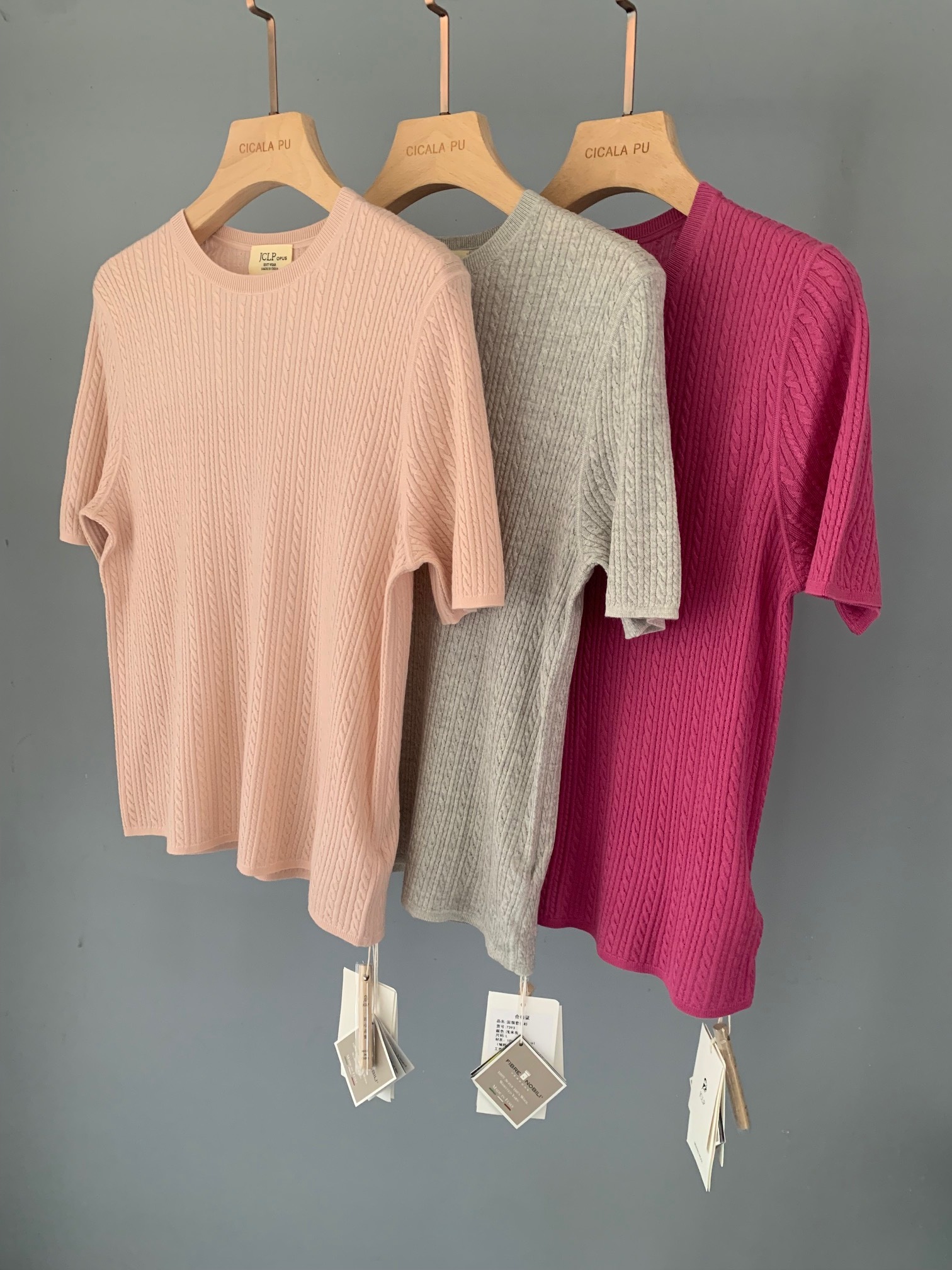 義大利 FIBRE NOBILI VERRONE紗線  超細緻160支羊毛 薄款上衣