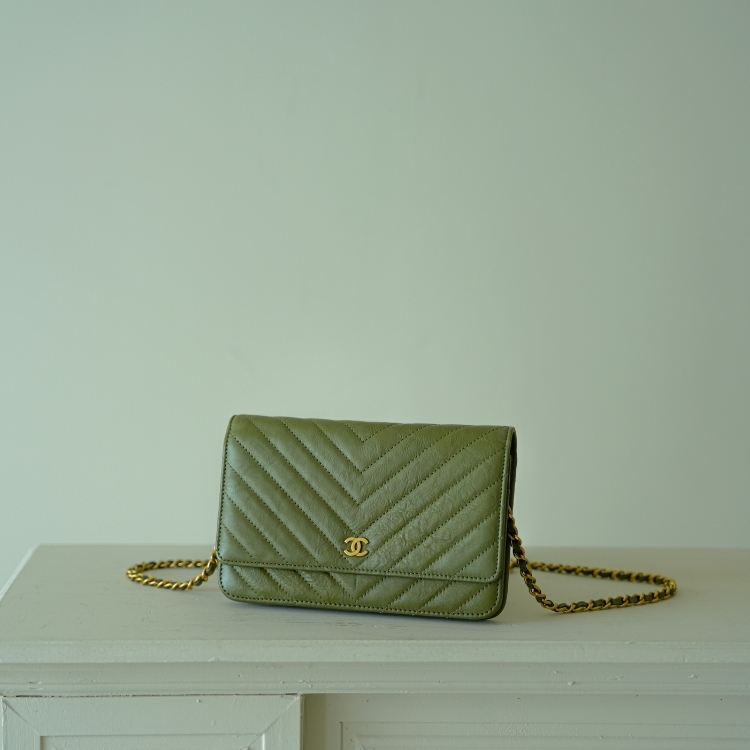 (AG72)Chanel 綠色山型紋WOC