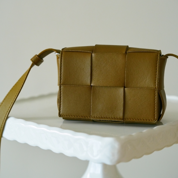 (AG49)BV 橄欖綠6格包