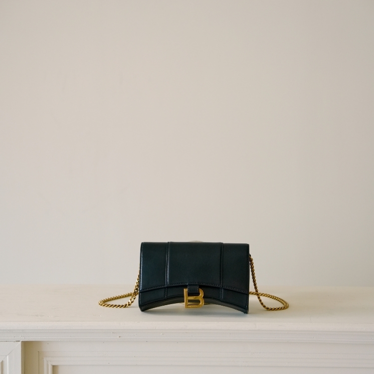 AG39 Balenciaga 黑色沙漏woc