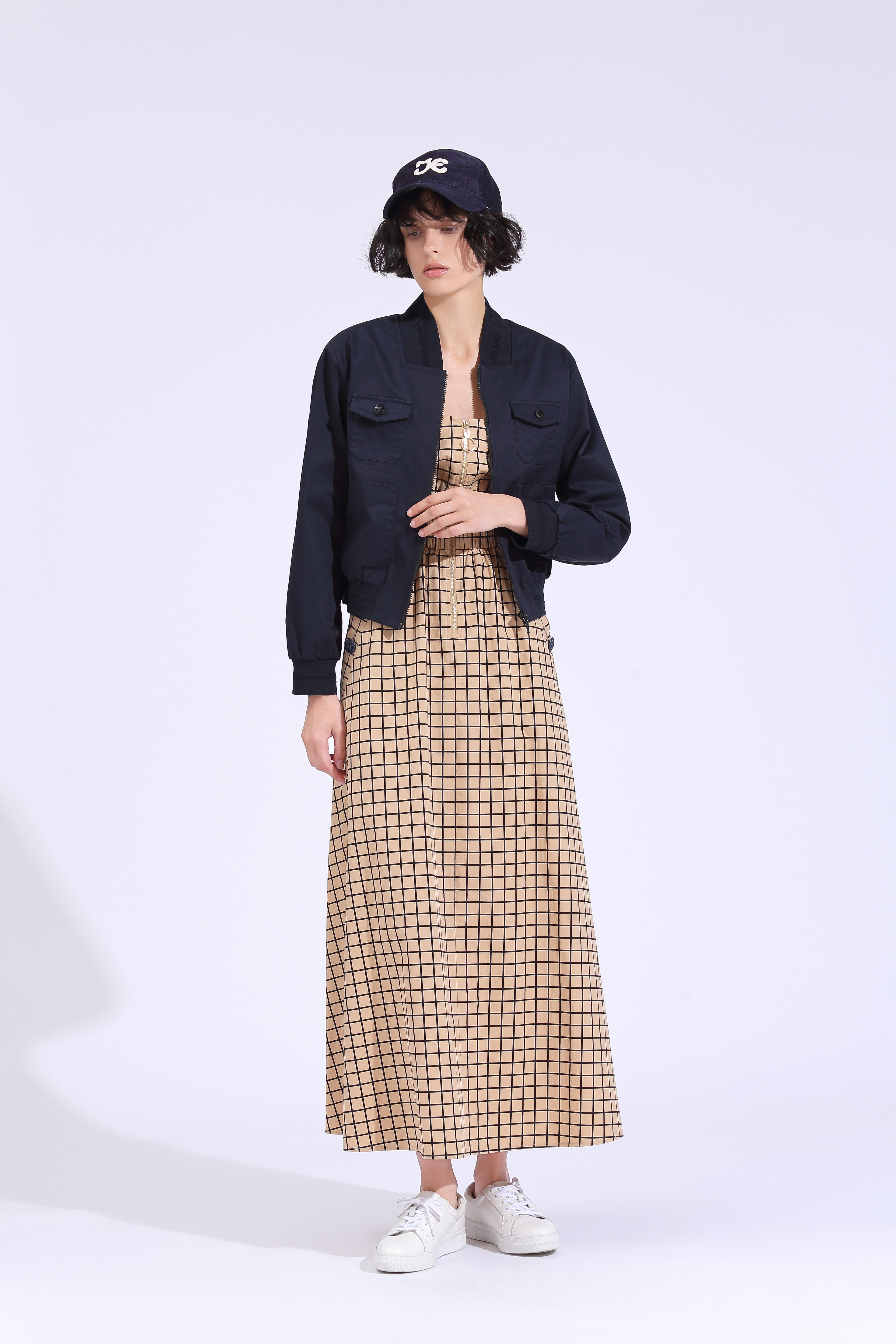 BE10027E1 柚木方格U領X型背袋長洋