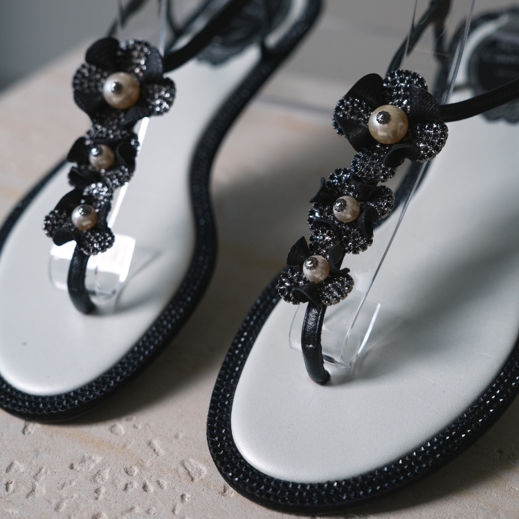 (CF10)Rene Caovilla 黑色水鑽花朵涼鞋 36號