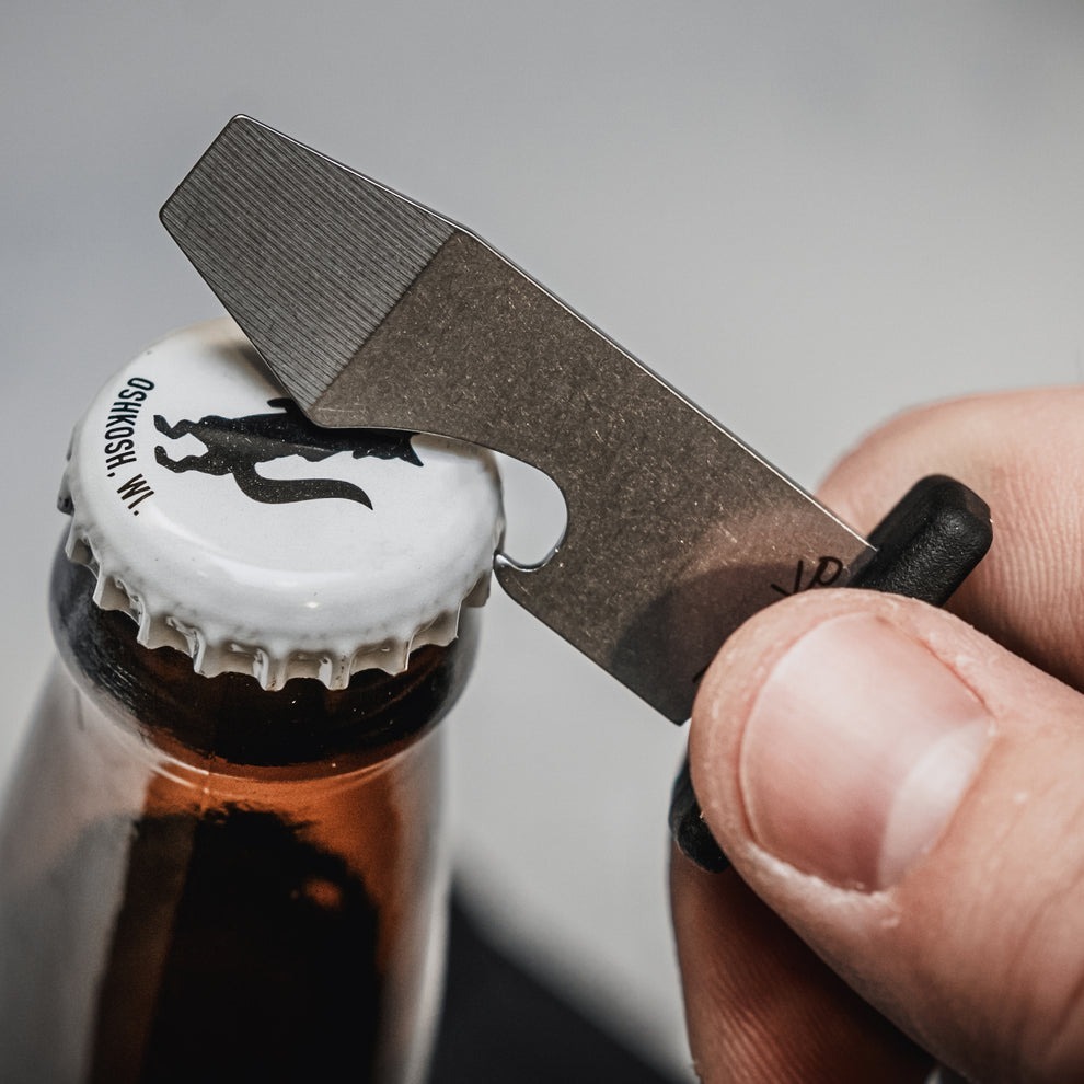 DEMKO KNIVES  Armiger® 開瓶器