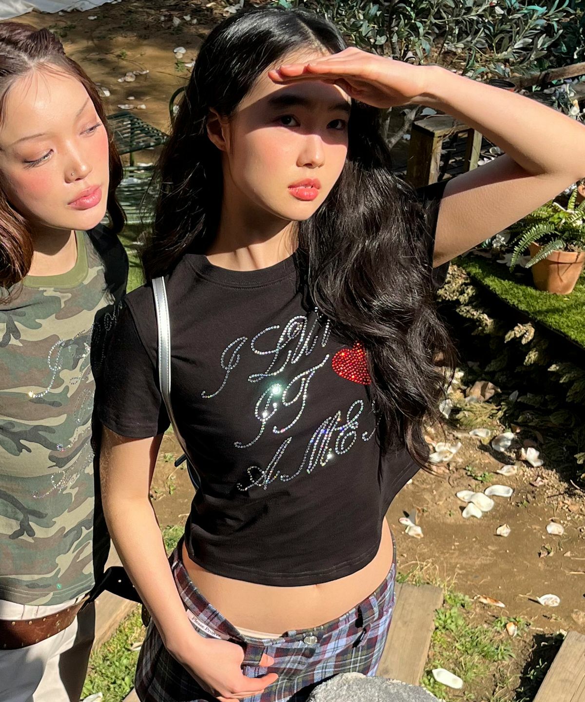 AMES WORLDWIDE AMES HOTFIX CROP TEE