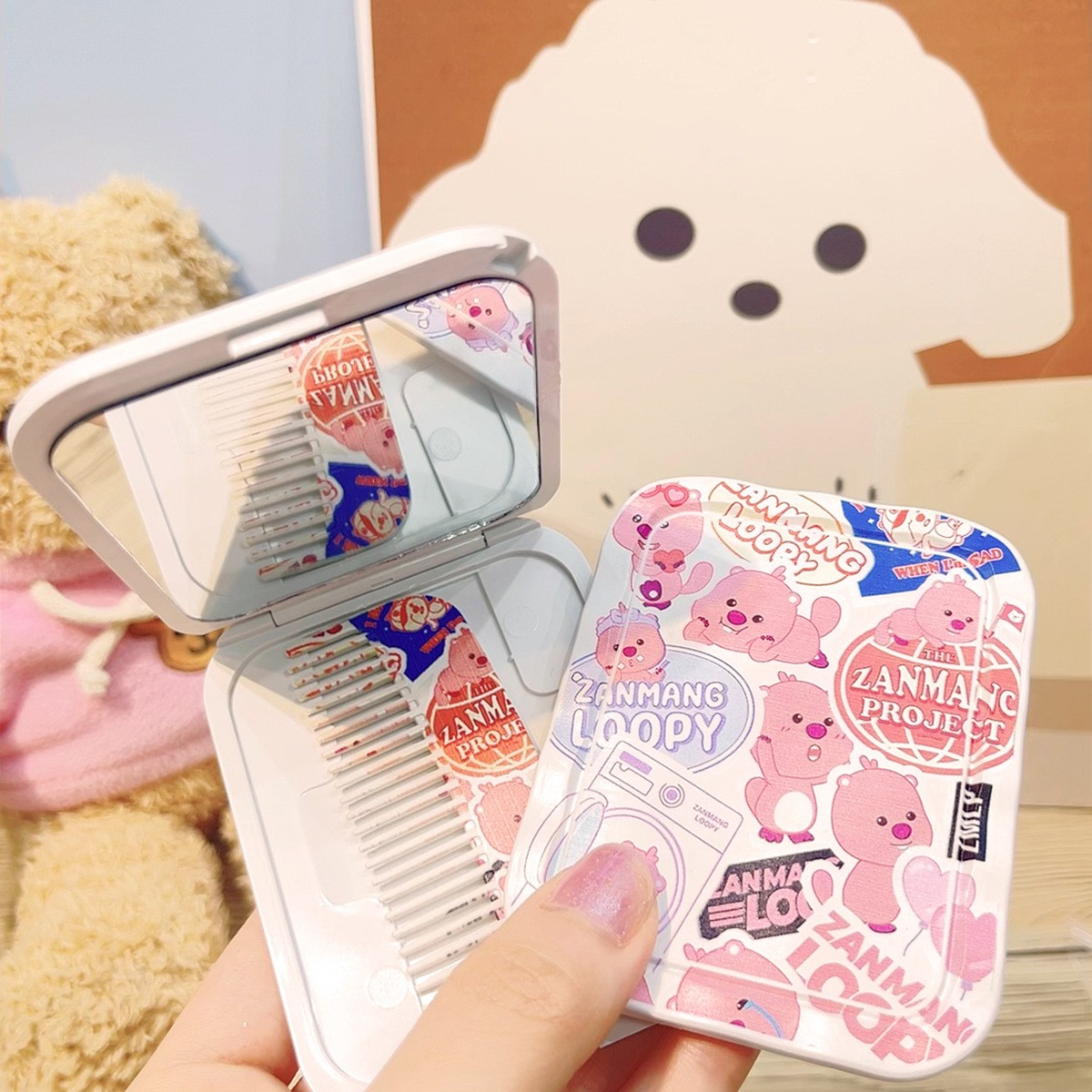 Pink Beaver Flip Cover 2-in-1 Comb & Makeup Mirror