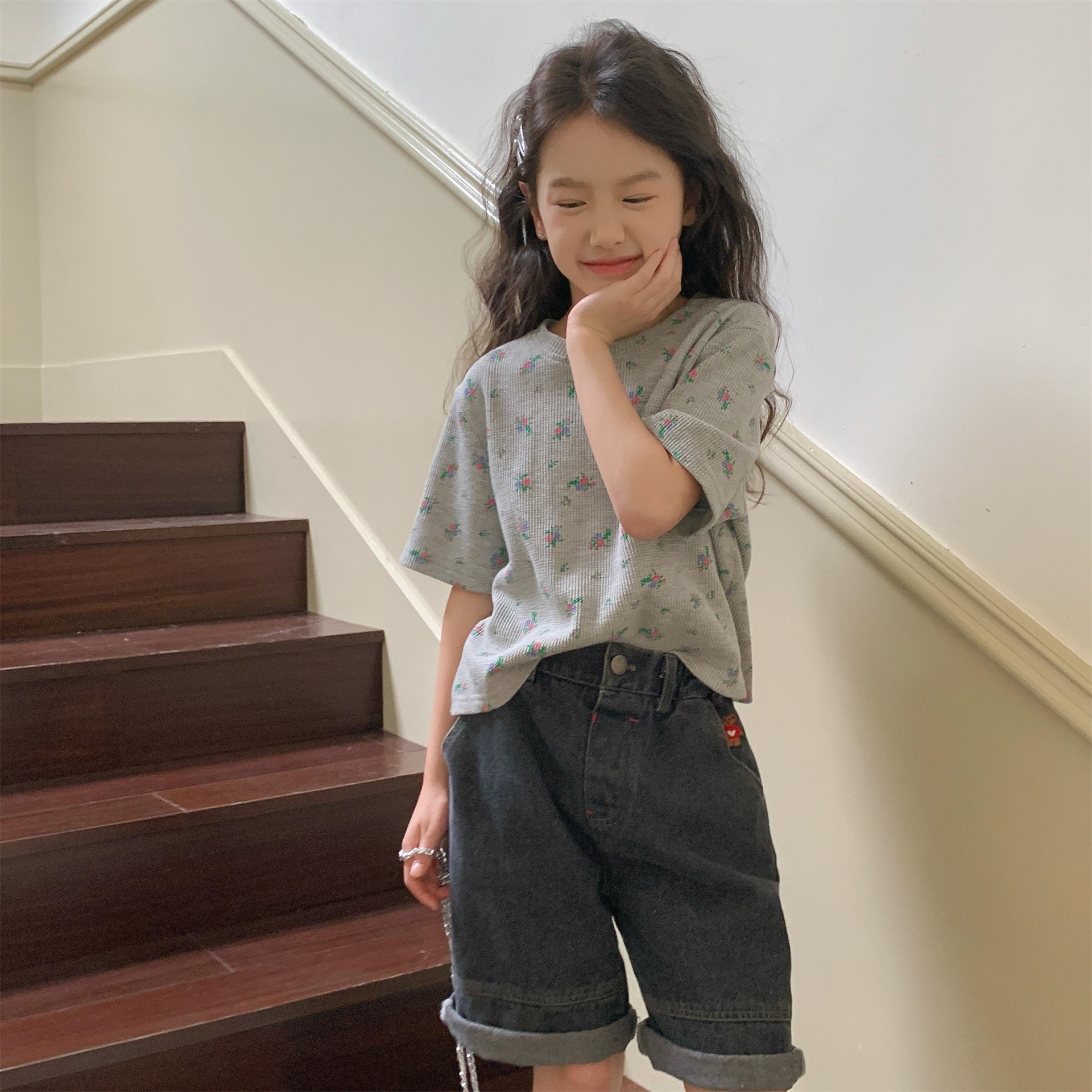 刺繡毛衣小熊五分牛仔褲