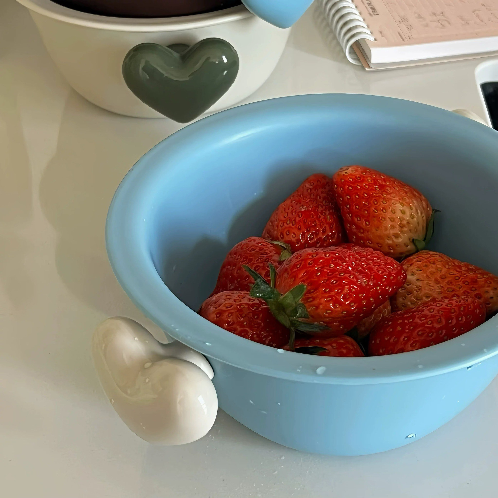 立體胖胖配色愛心雙層濾水碗 / 6色