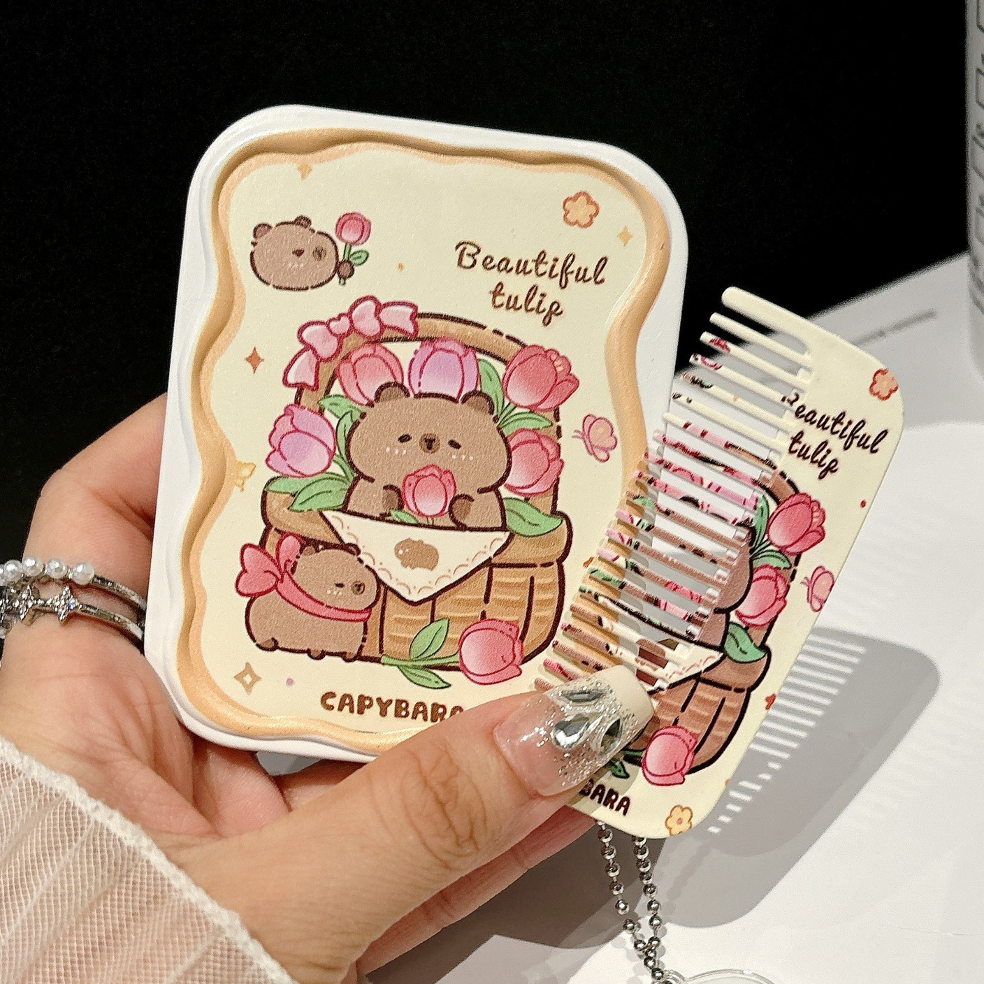 Capybara Cute Flip Cover 2-in-1 Comb & Makeup Mirror