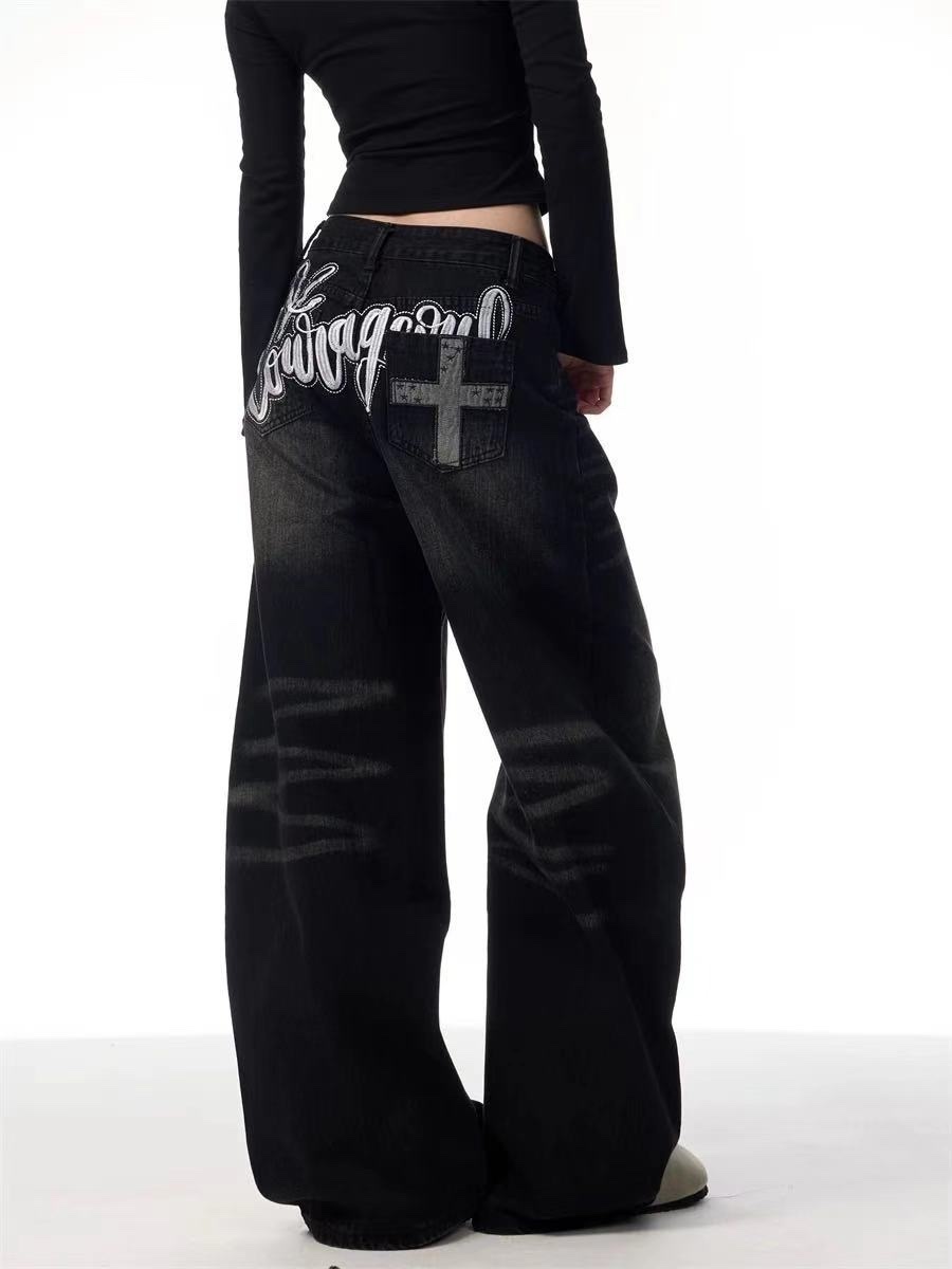 美式字母彎刀褲(附掛飾)