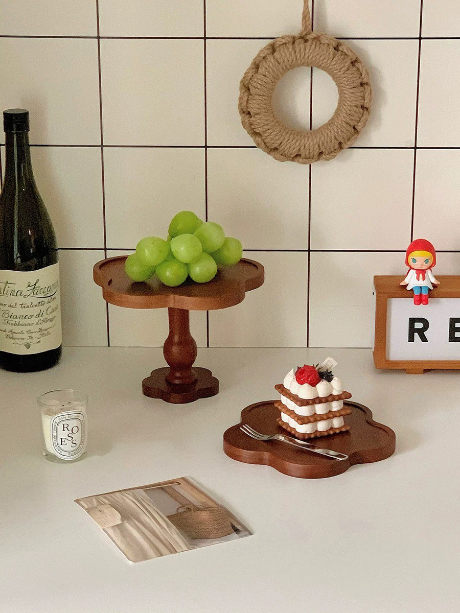 花瓣滾邊造型木質點心飾品收納盤擺件 / 2款