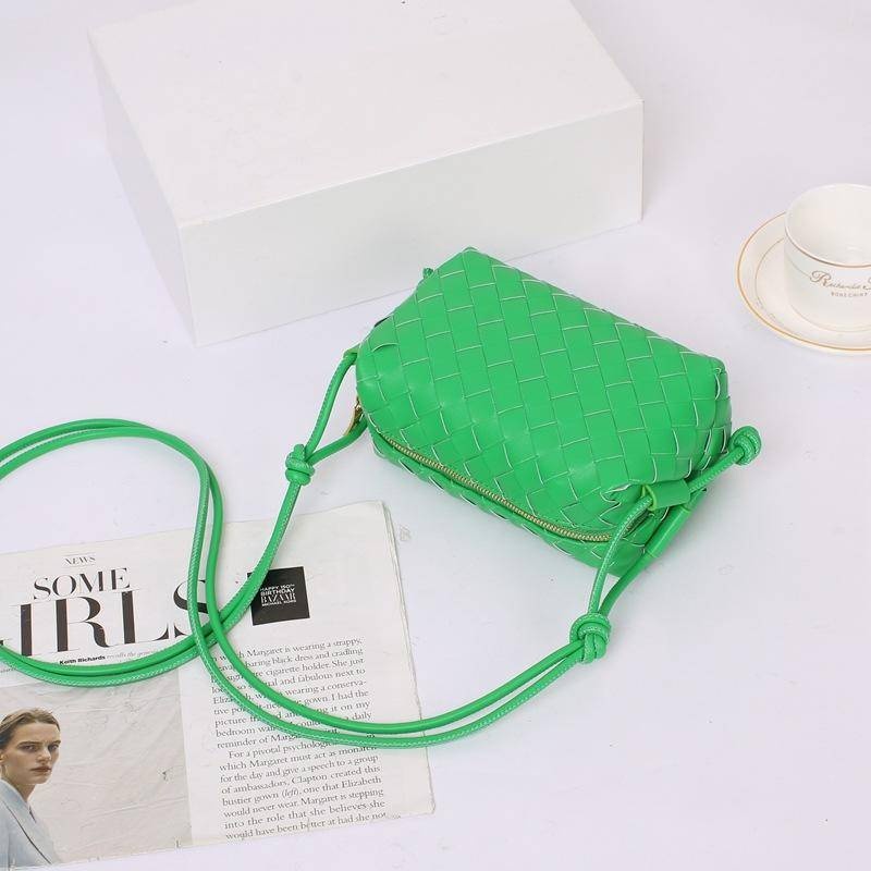 女生包包 女包 牛皮編織包 牛皮包包 真皮包包 歐美精品  女生斜背包 女生側背包 肩背包 方包 女生包 軟皮包包006