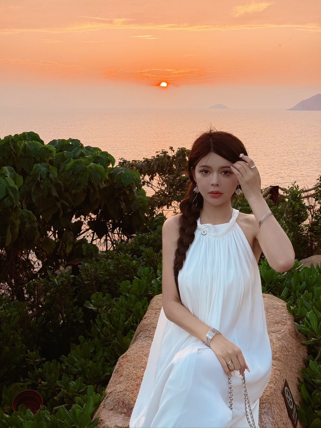 月光女神’Moon—緞面洋裝