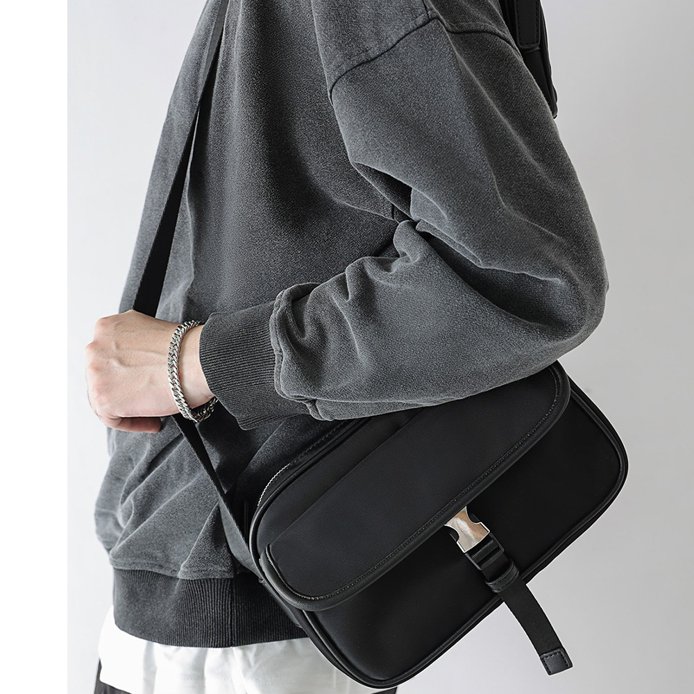 包包男 男生包包 斜背包 重磅 尼龍包 胸包 側背包男 方包 隨身方包 男朋友生日禮物 郵差包 男方包 黑色包包 140