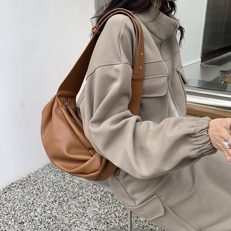 包包女 斜背包 肩背包 側背包女 韓國包包 斜挎包女 休閒包包 簡約輕便 復古包包 寬肩帶 單肩包 軟皮 枕頭包 297