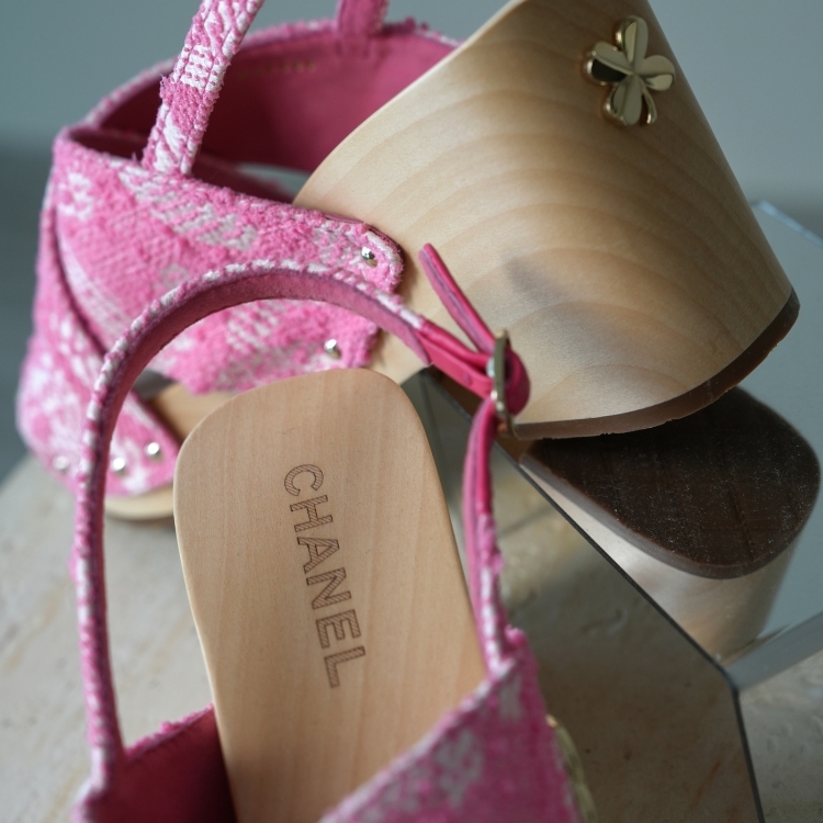 (CF41)Chanel 24C 粉色LOGO木屐涼鞋 40號