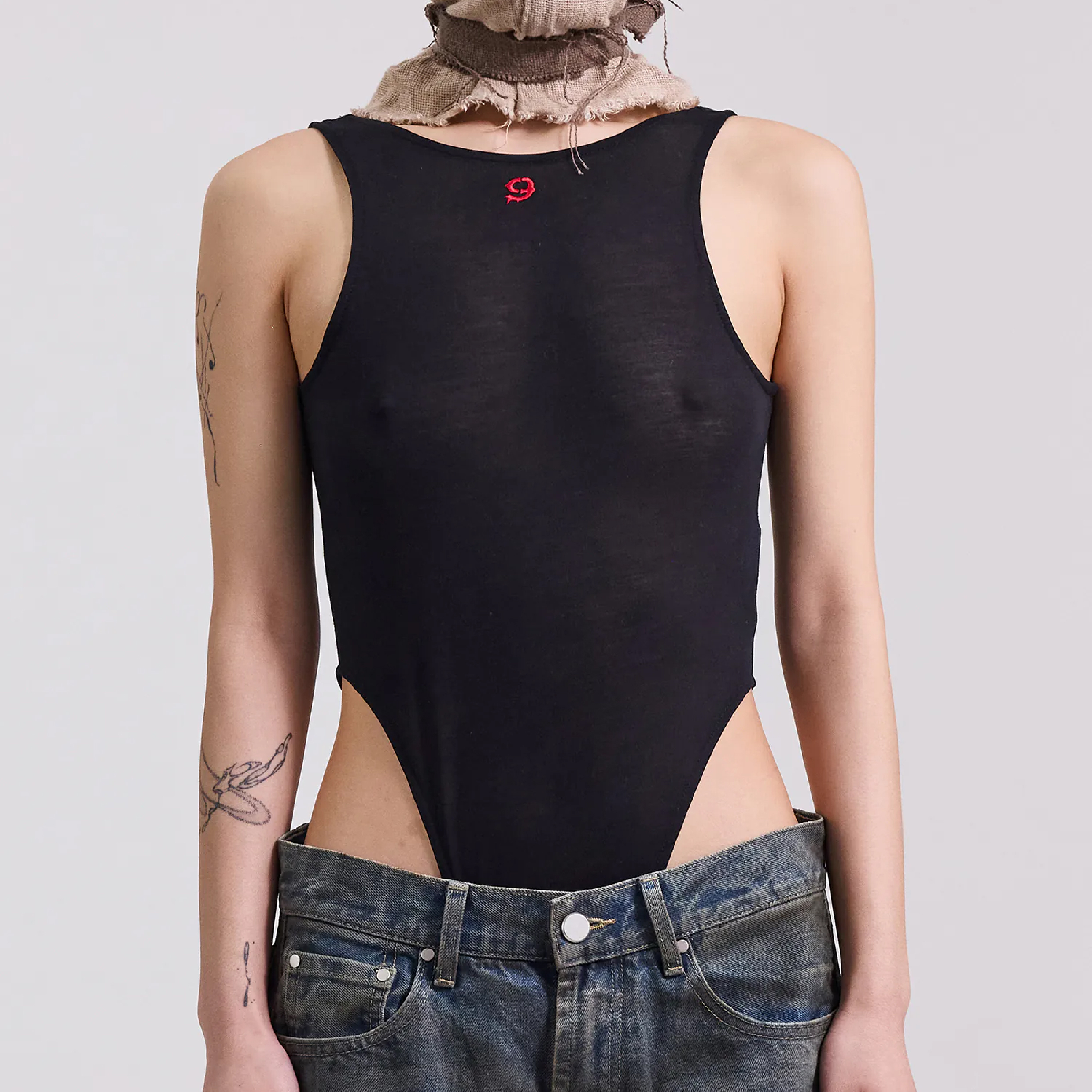 SILVER NINE 透膚露腰挖背連身衣