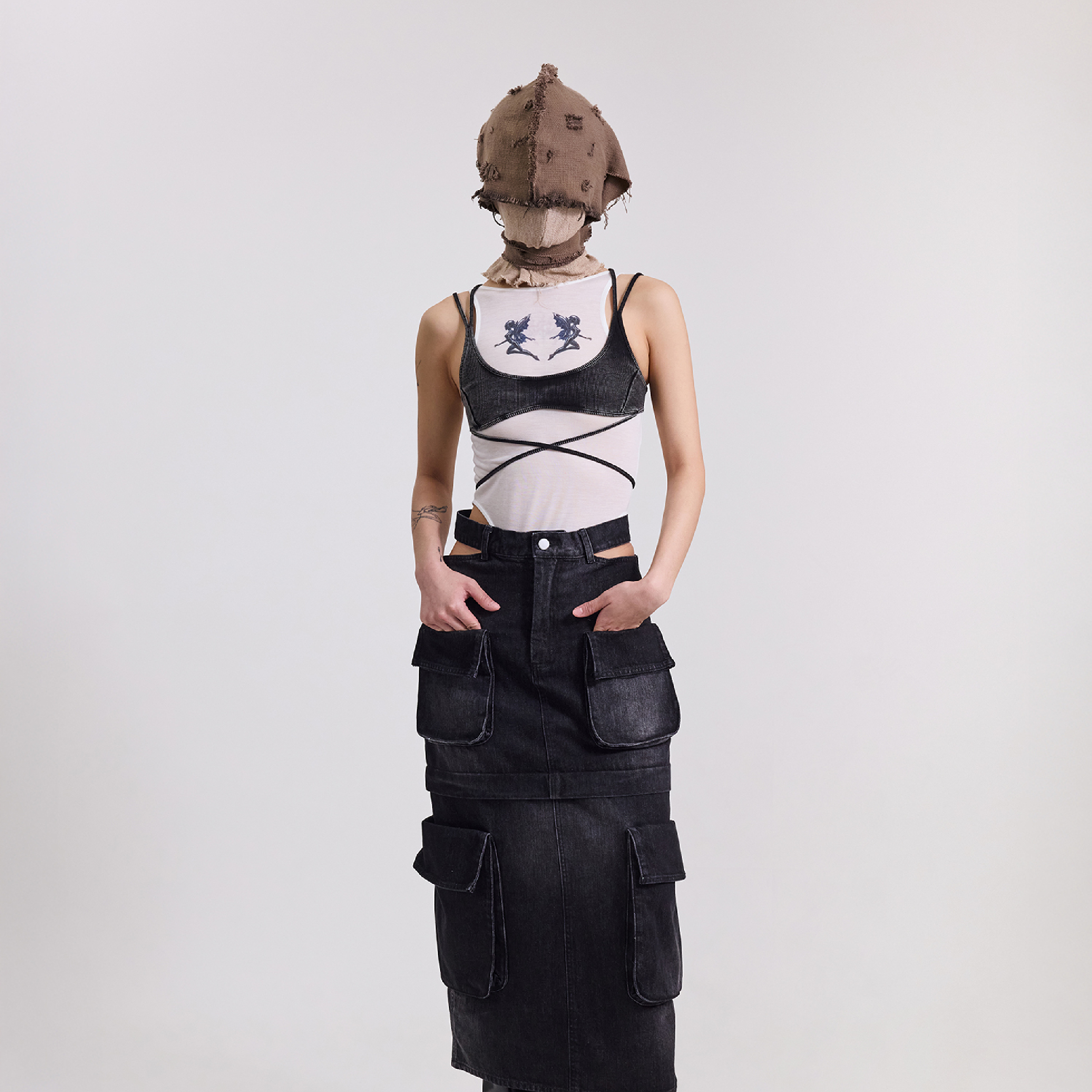 SILVER NINE 洗舊雙肩綁帶短背心