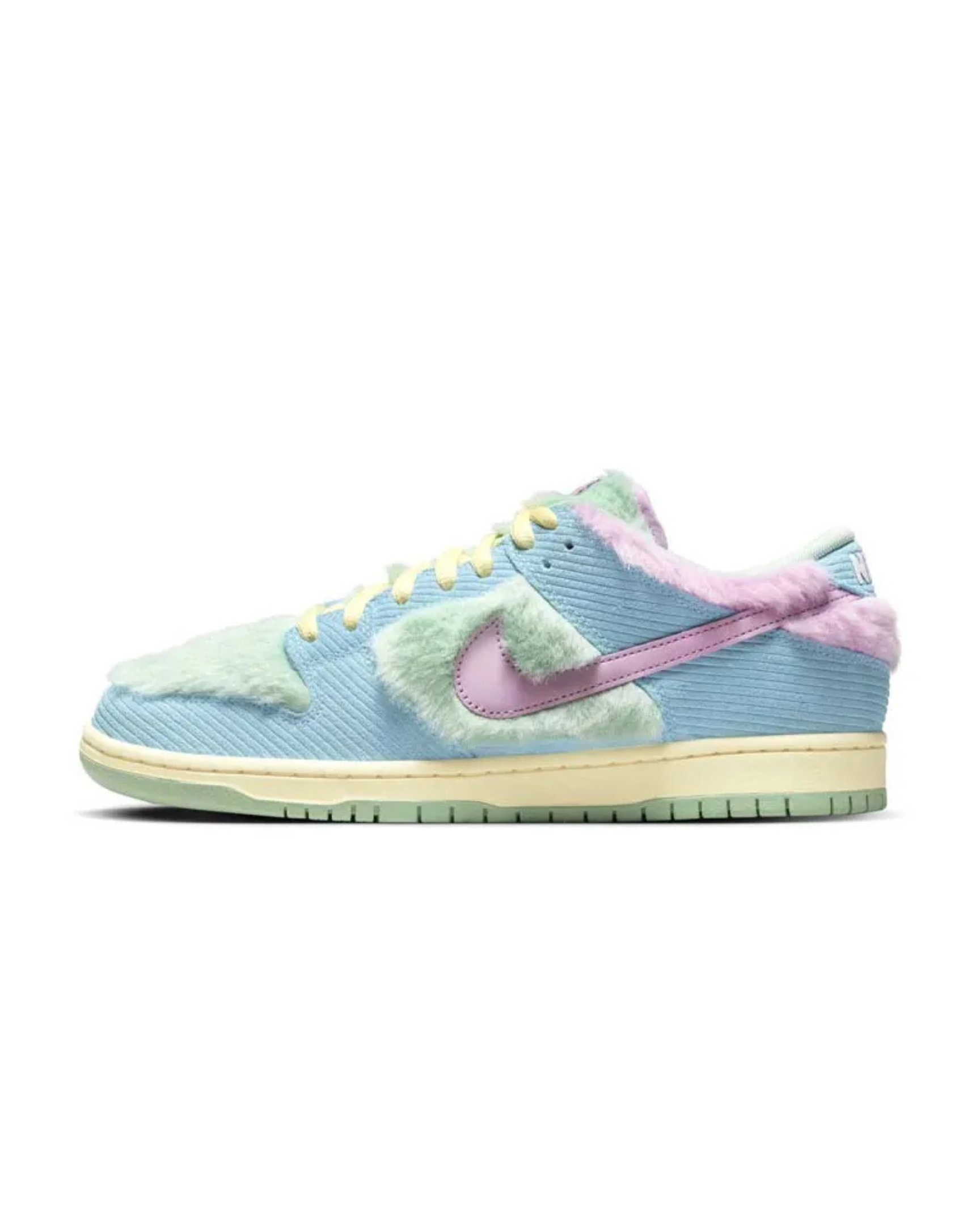 Verdy x Nike Dunk SB Low "Blue Gaze and Enamel Green" 聯名款 絨毛玩具 粉綠 男鞋 男女段 FN6040-400