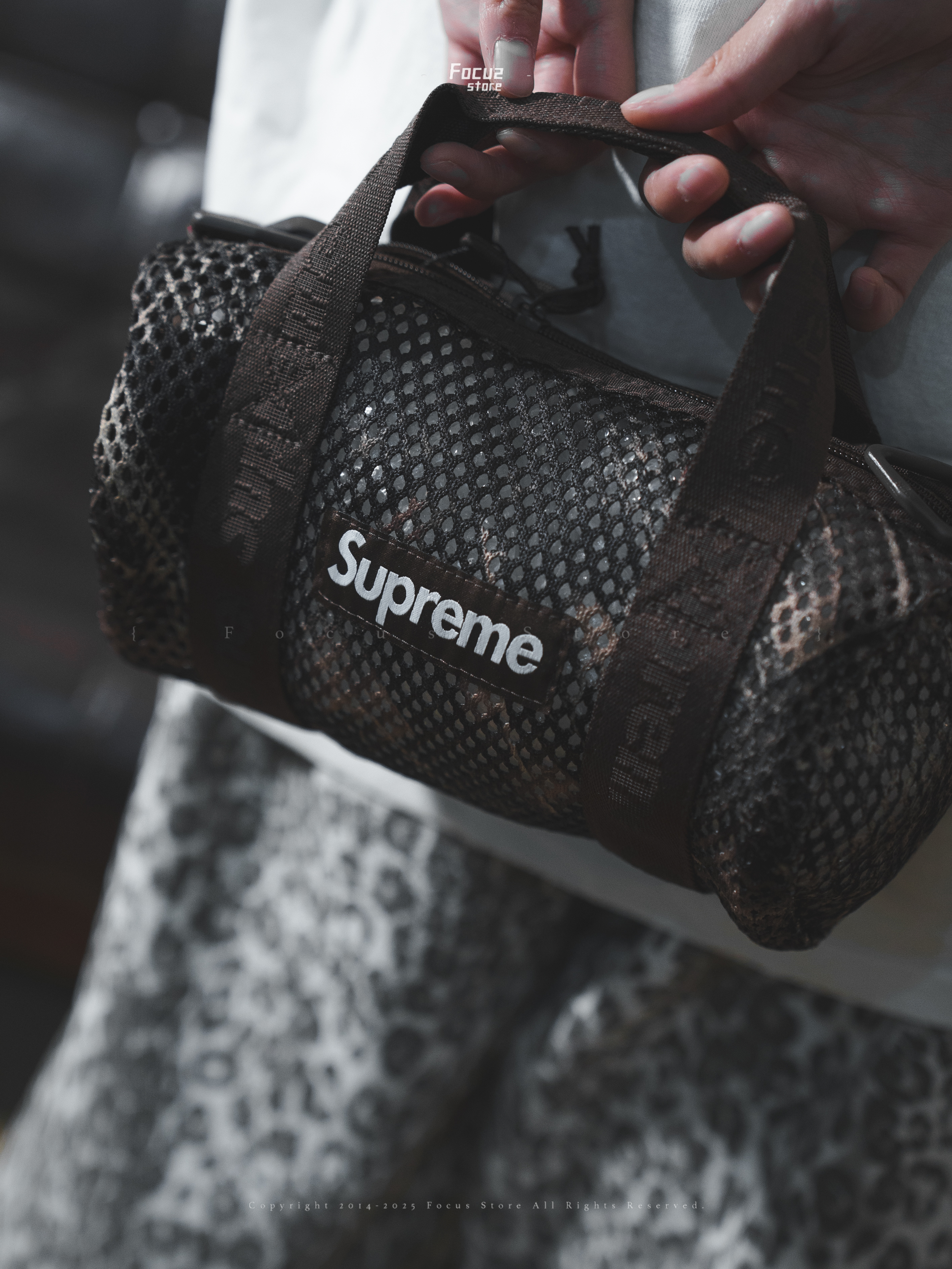Focus Store】現貨秒發Supreme SS25 Week7 Mesh Mini Duffle B