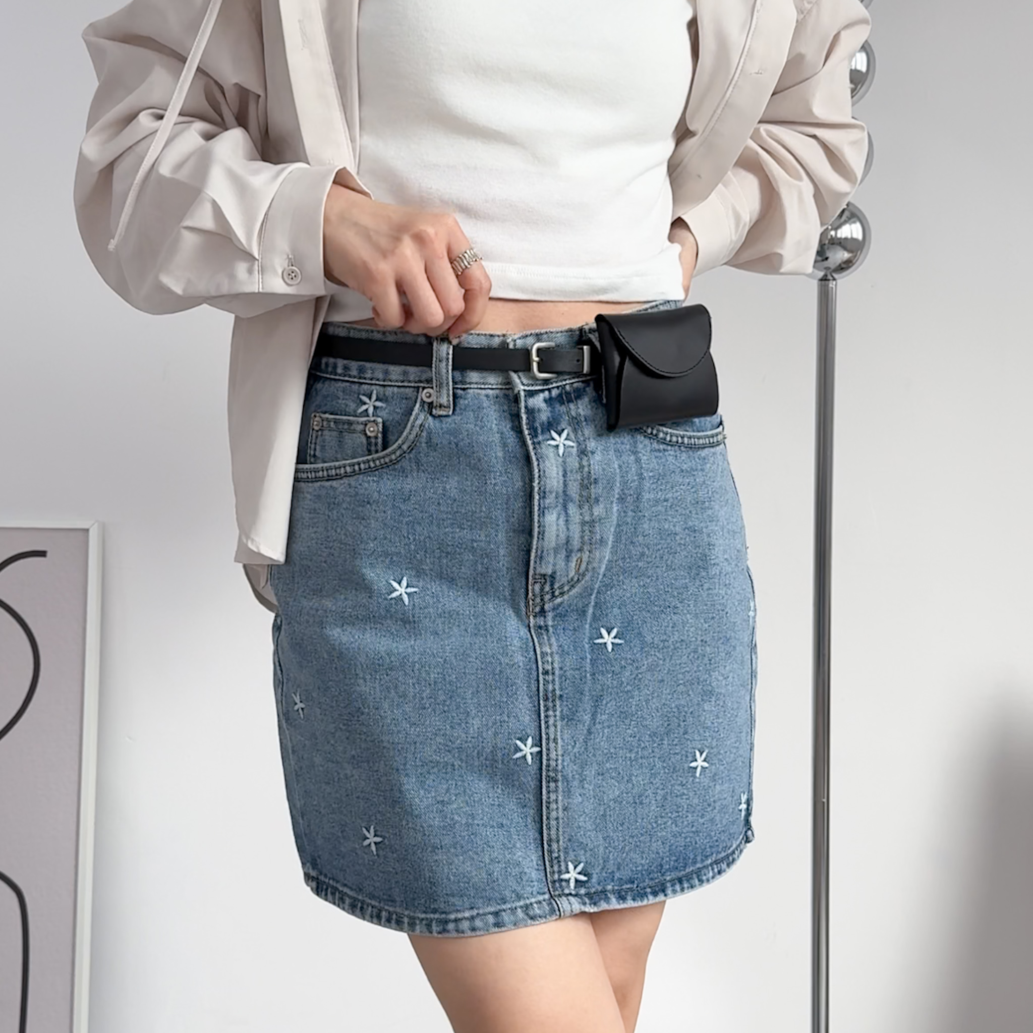 被問翻的刺繡精緻小花牛仔短裙(S/M)