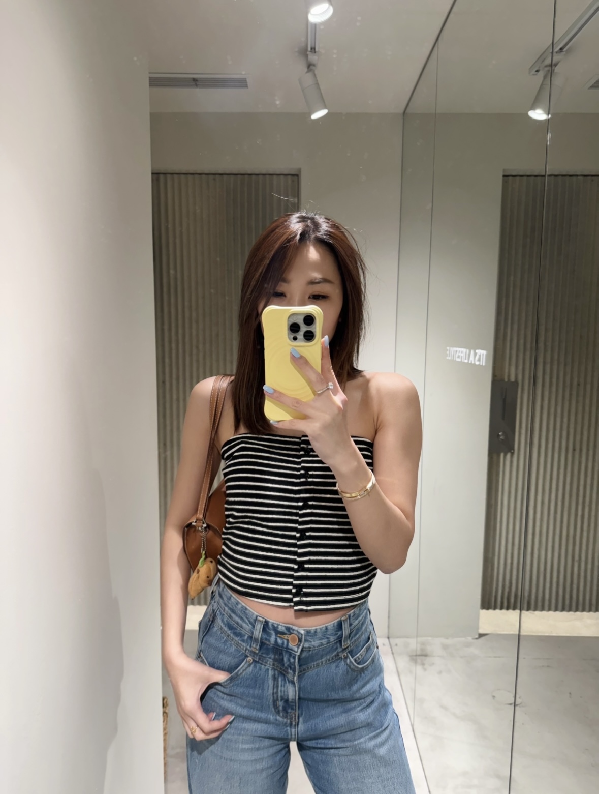 柔軟雙 V 垂感 JEANS