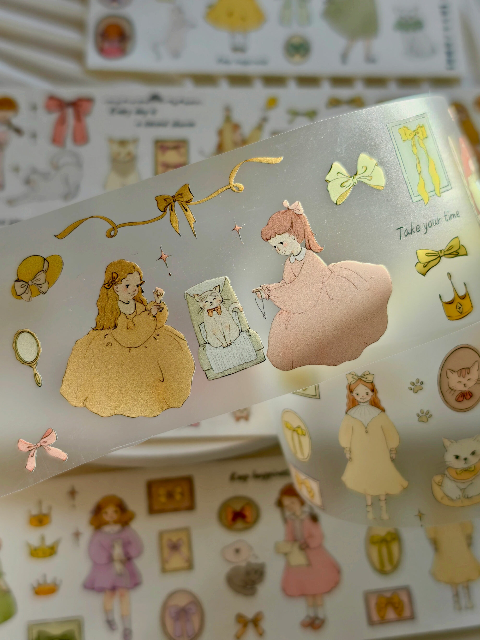 Yier Creative Studio - PET - Bow Girl and Cat