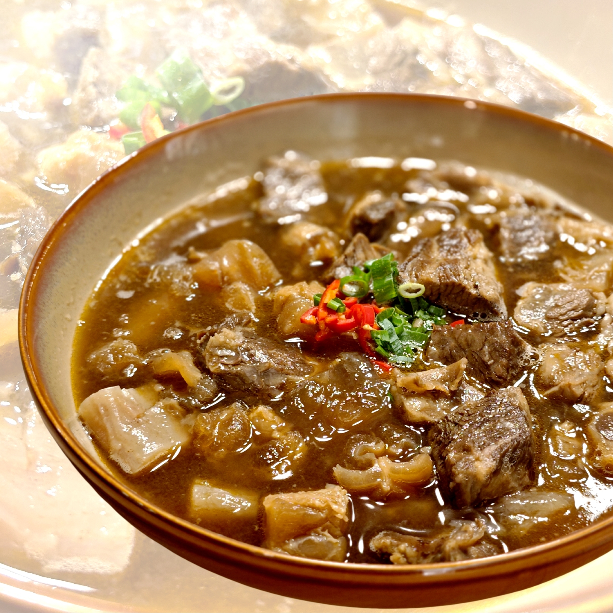 香辣嫩Q牛雙寶鍋