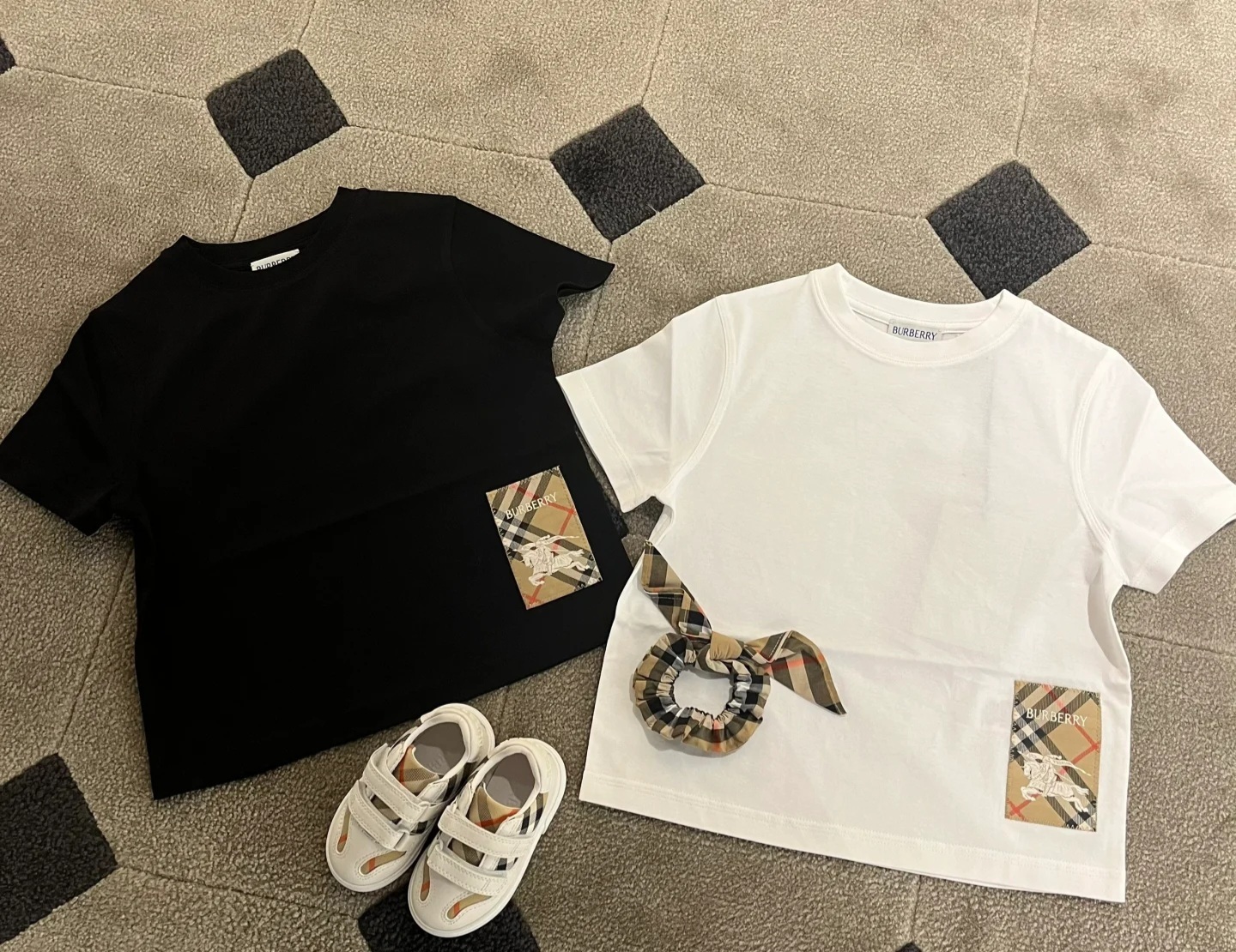 BBR Kids 黑色/白色 戰馬小標 短袖 Tee