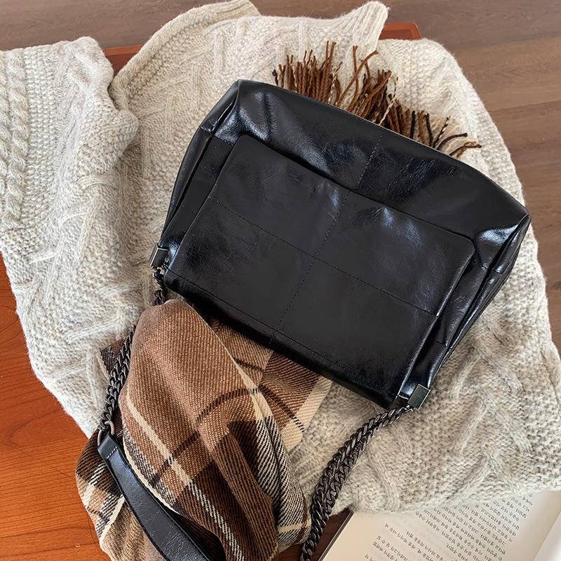 網紅鏈條斜背包 軟皮包包 肩背包 單肩包 女生包包 包包女  單肩托特包 軟皮包 鏈條包 女包 韓國包包 正韓包包088