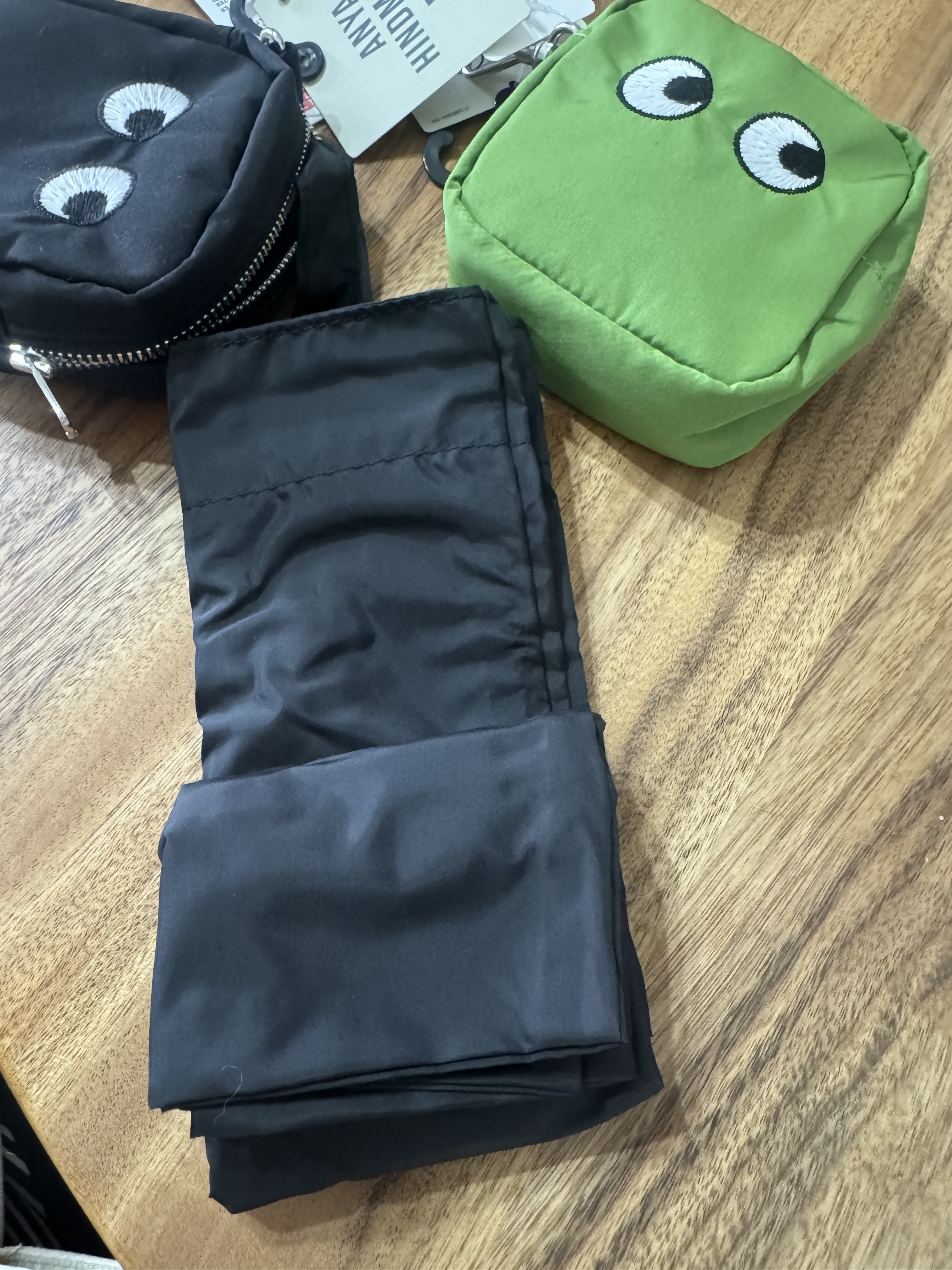 Anya Hindmarch x Uniqlo 環保袋