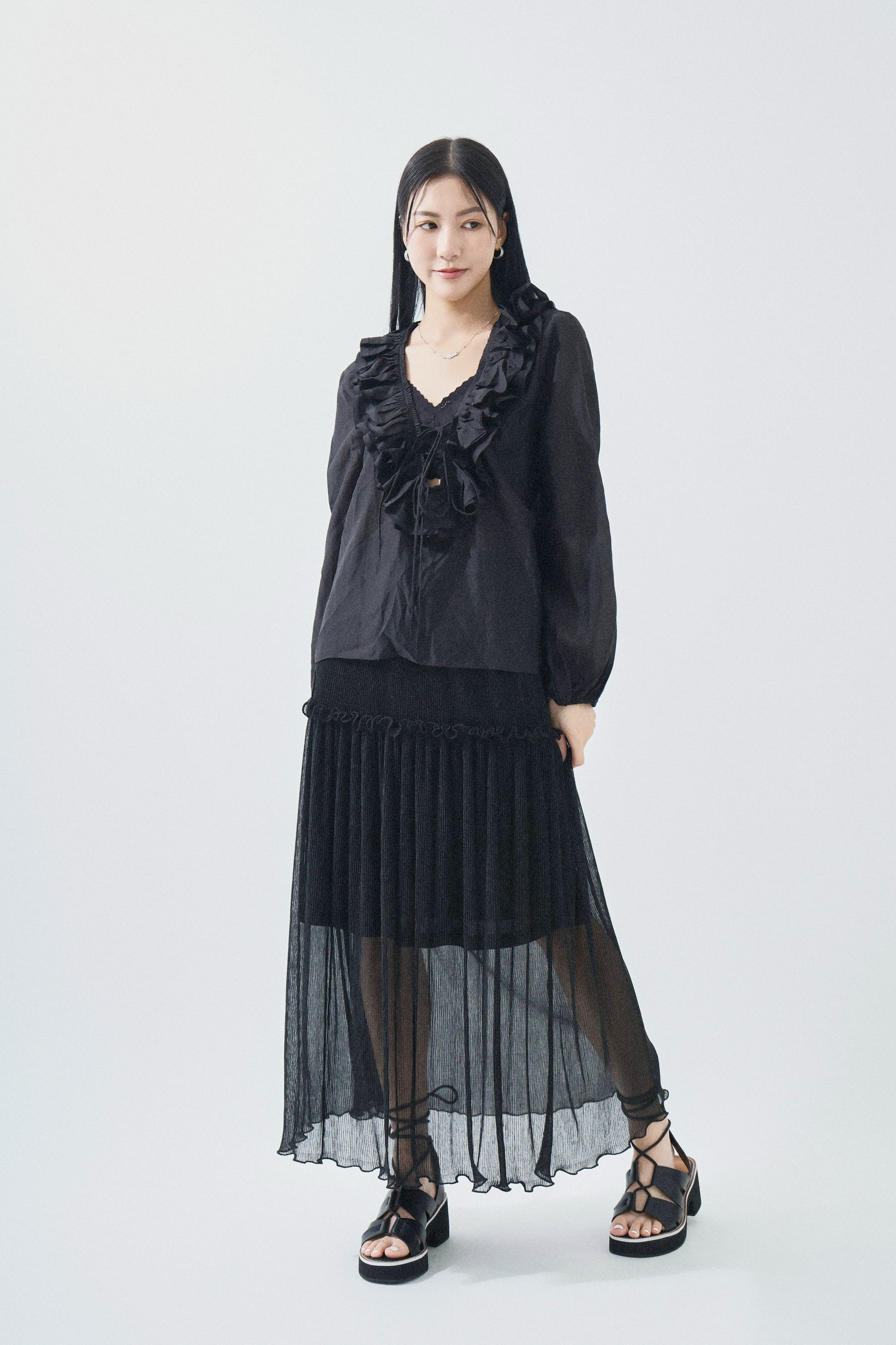 SS25_0155（上衣＋半截裙）