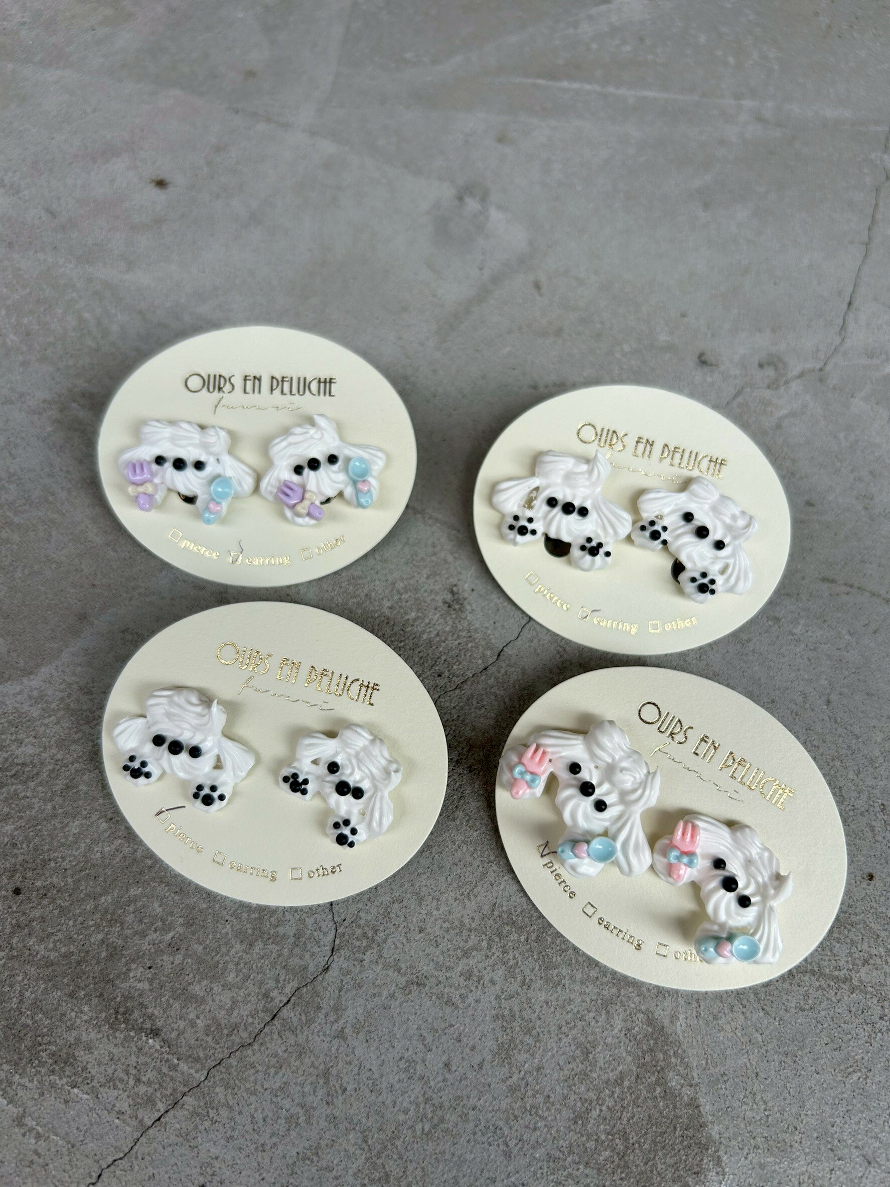 [OURS EN PELUCHE] 奶油小狗腳印耳環 | 耳針 | NO.8