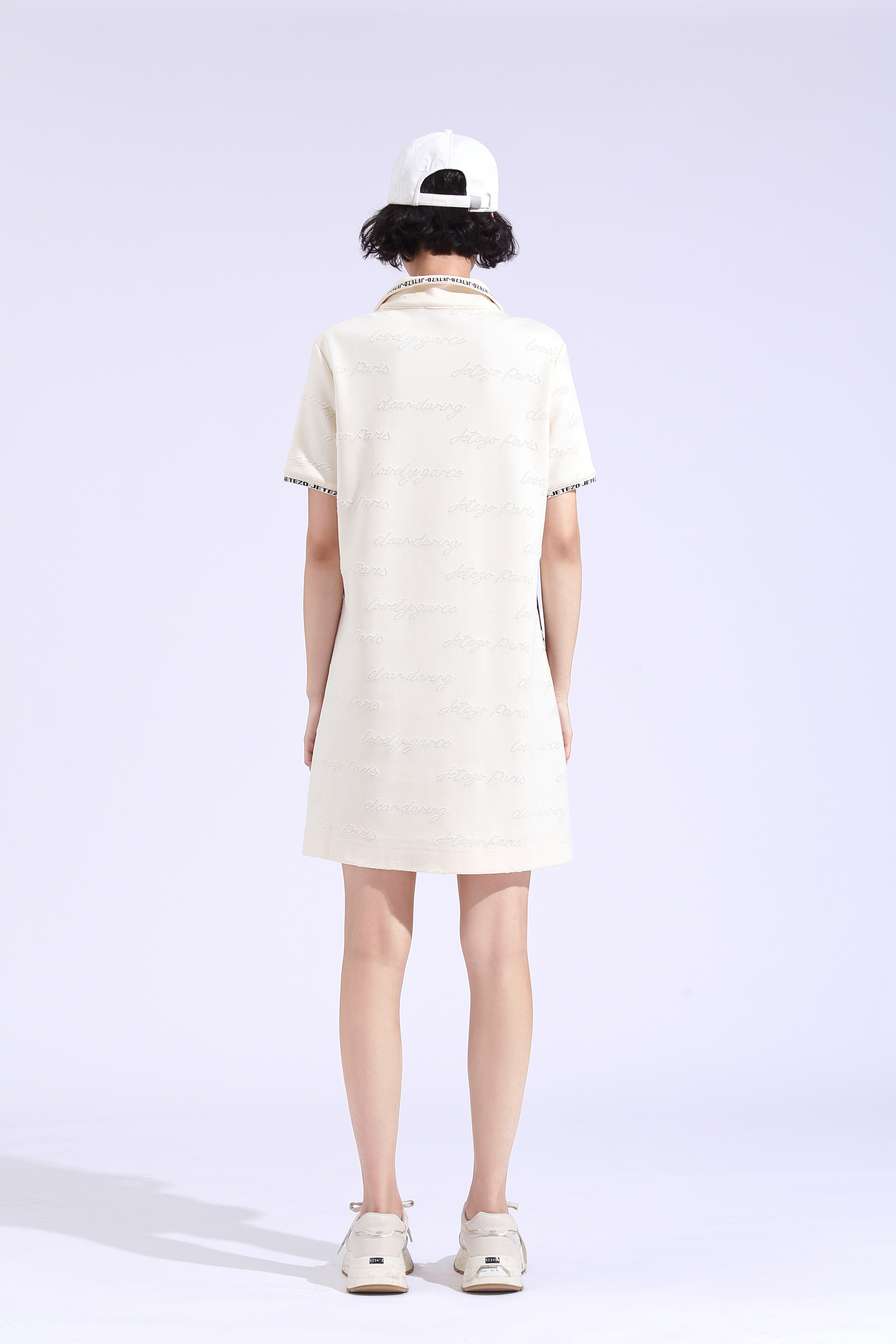 BE10301E1 LOGO燒花圖領運動短A洋