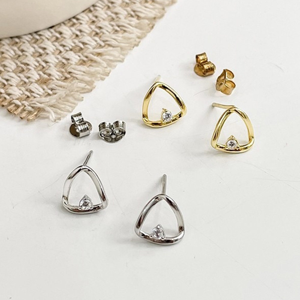 耳環 小耳環 女生耳環 生日禮物 純銀耳環銀針 三角形耳環 鋯石耳環 抗敏耳環 防過敏銀環 夾式耳夾 銀色耳環 016