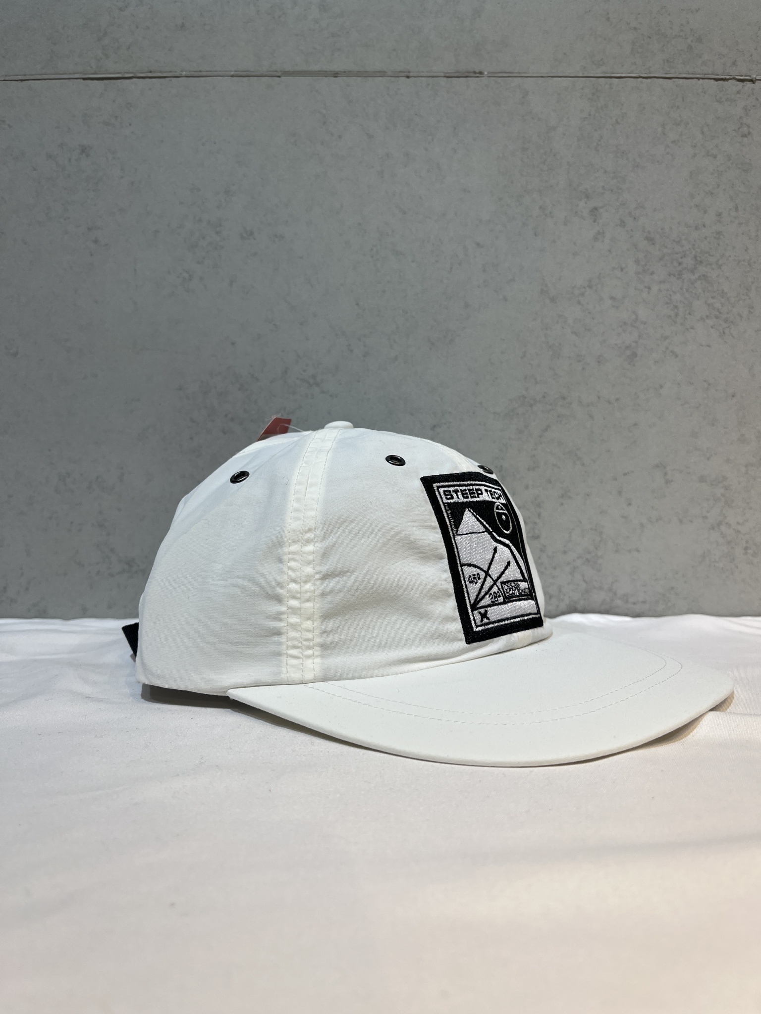 SUPREME X THE NORTH FACE Steep Tech Cap White