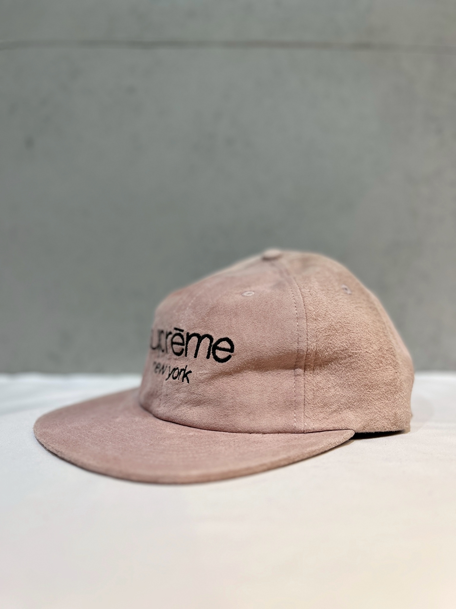 SUPREME Suede Classic Logo 6-Panel Cap Pink