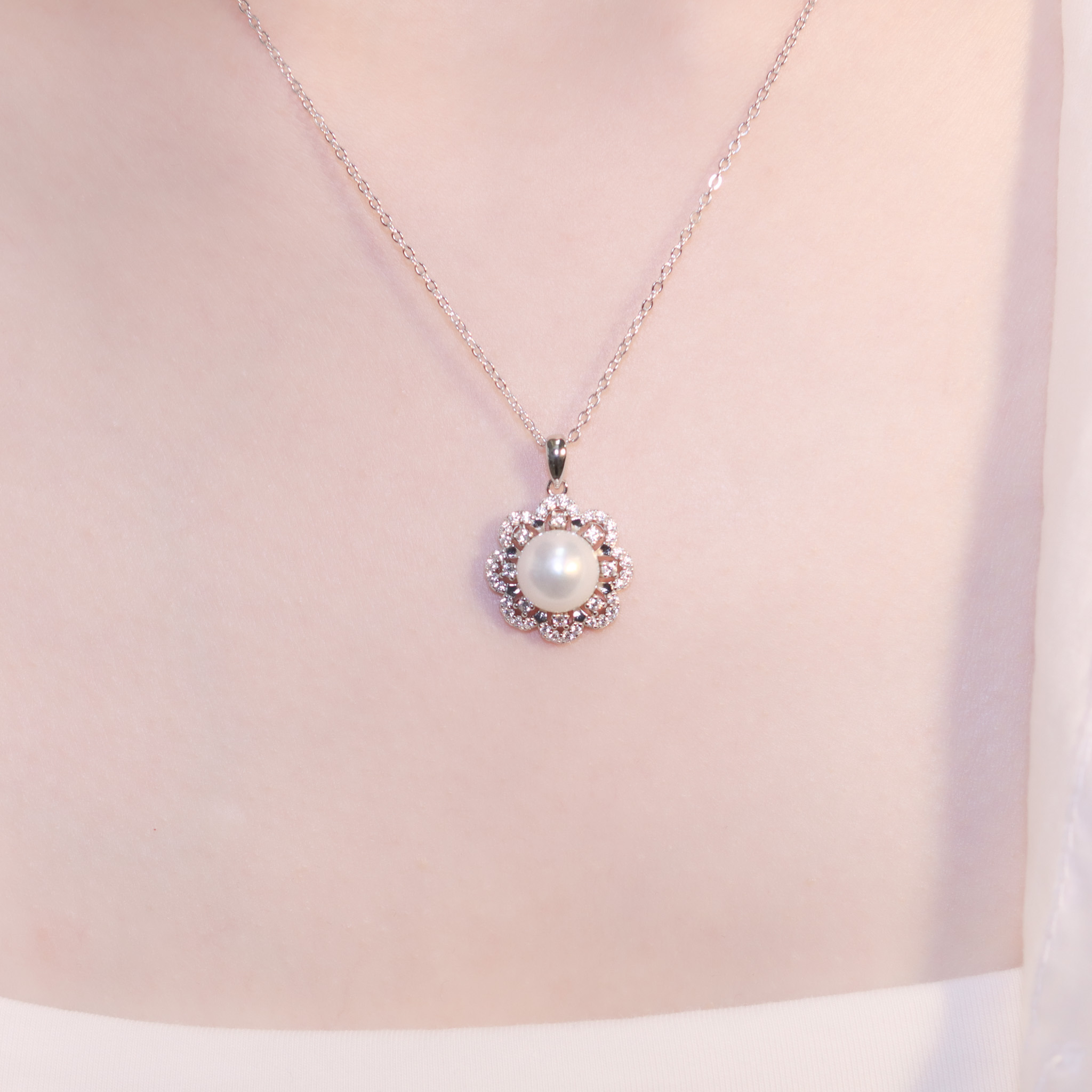 | 925純銀・厚鍍白金・珍珠 | 花漾珍貴的幸福項鍊 | NE1374 |