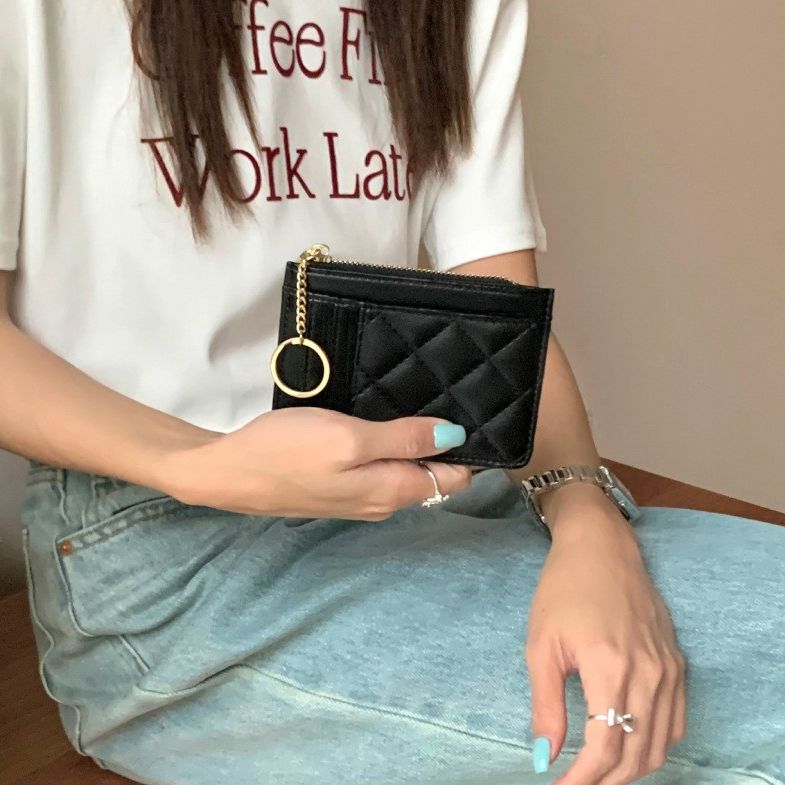 INS-Style Quilted Multi-Slot Card Holder